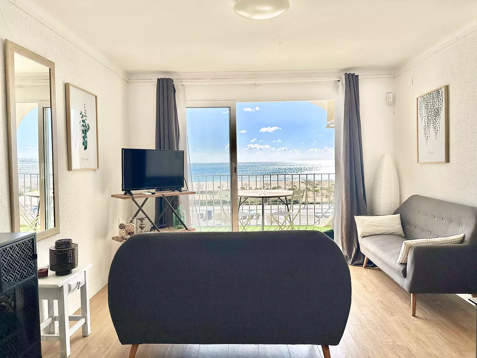 Charmant appartement, 1ère ligne de Plage à Empuriabrava avec Licence Touristique et Parking