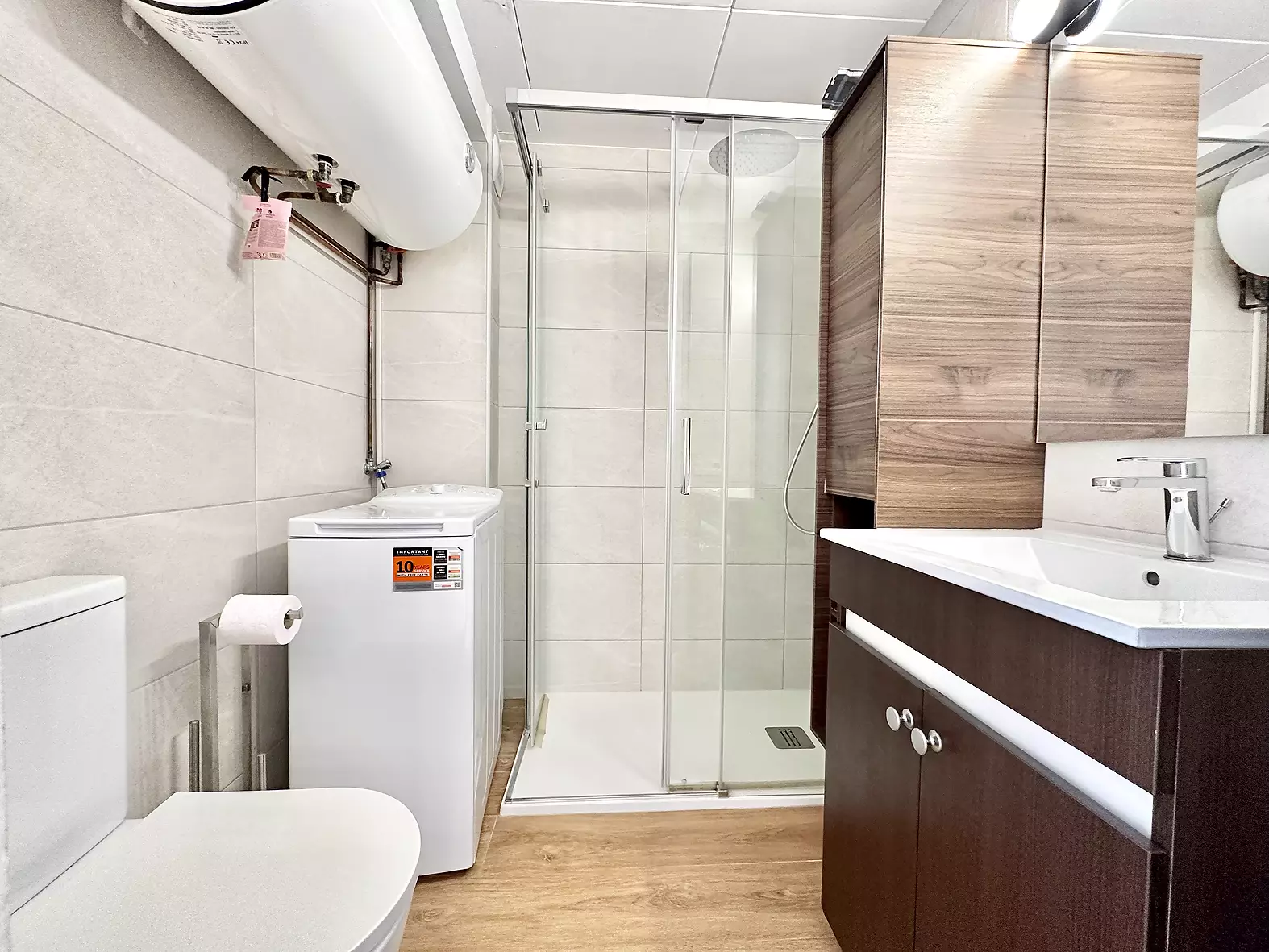 Charmant appartement, 1ère ligne de Plage à Empuriabrava avec Licence Touristique et Parking