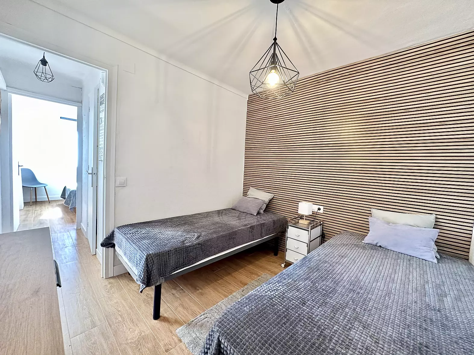 Charmant appartement, 1ère ligne de Plage à Empuriabrava avec Licence Touristique et Parking