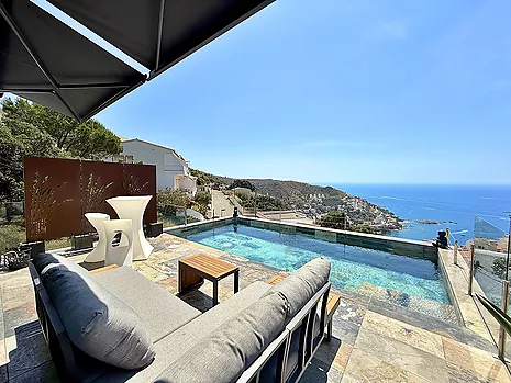 Rosas - Villa contemporánea con vista al mar, piscina y garaje