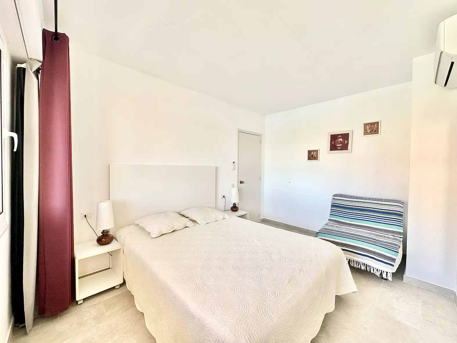 Apartment with tourist license for sale in Rosas – Santa Margarita.