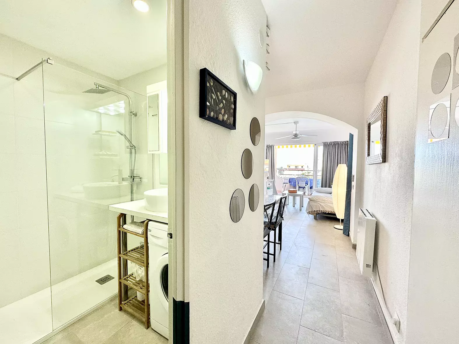 Apartment with tourist license for sale in Rosas – Santa Margarita.