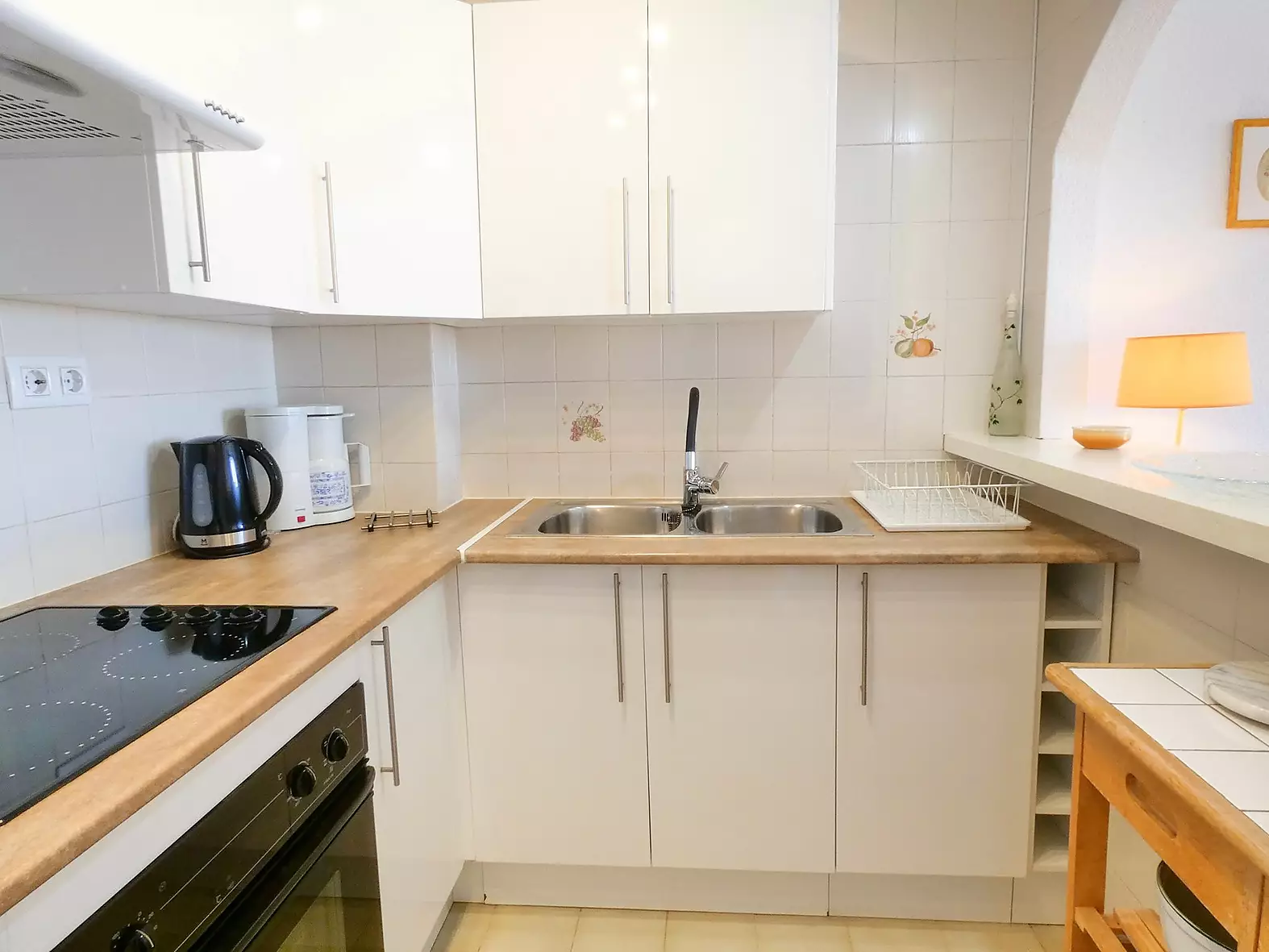 Apartment with pool and tourist license for sale in Empuriabrava