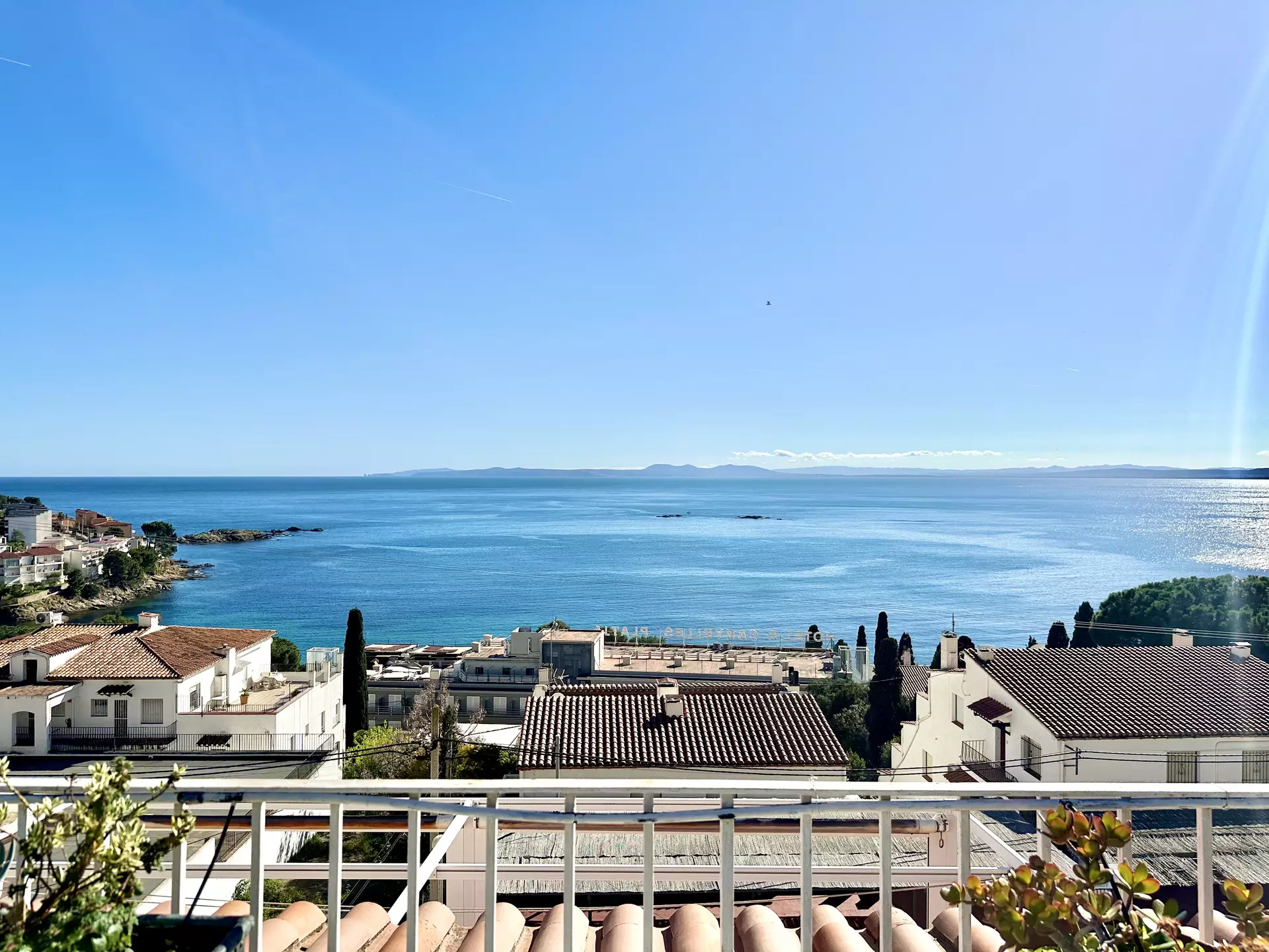 Exclusive Apartment in Canyelles, Roses – Sea Views & Tourist License