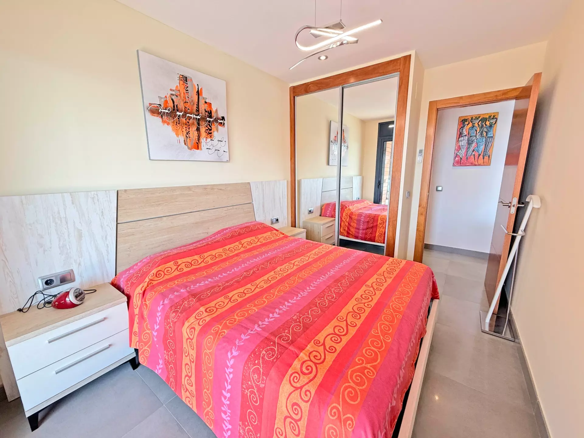 Extraordinaire penthouse-duplex avec piscine et parking à Roses