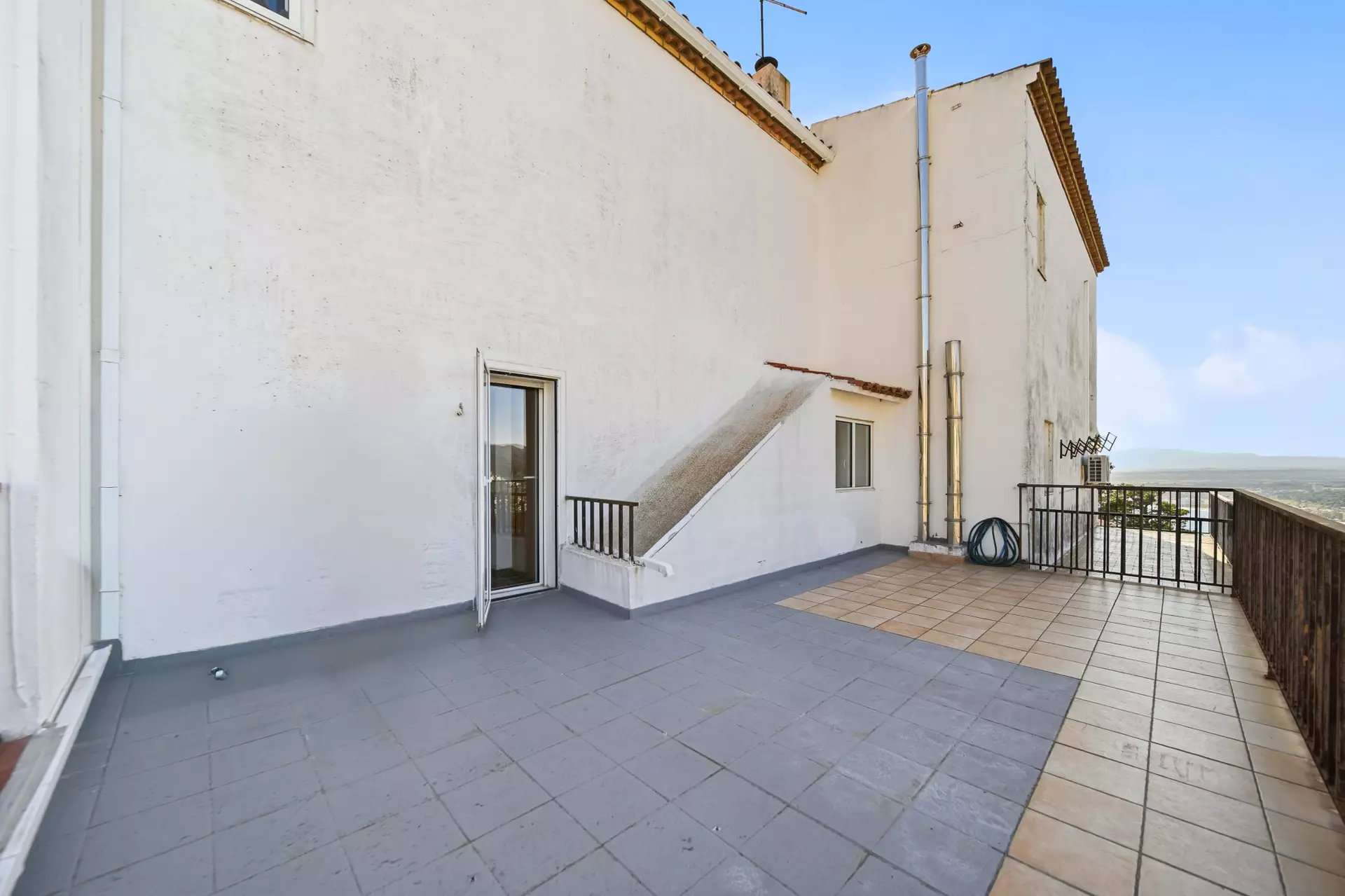 Casa a Puig Rom amb vistes panoràmiques a tota la badia de Roses
