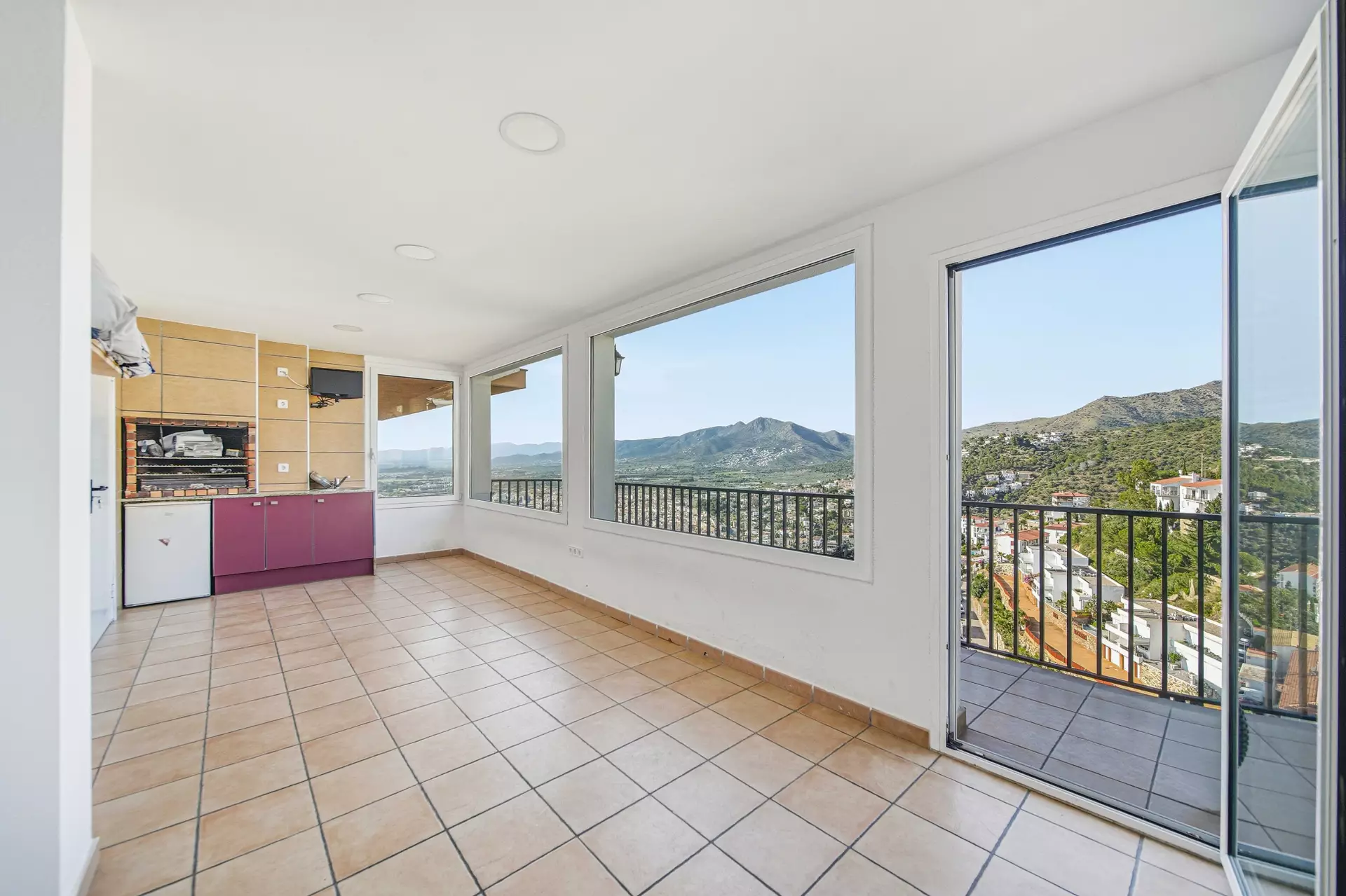 Casa a Puig Rom amb vistes panoràmiques a tota la badia de Roses