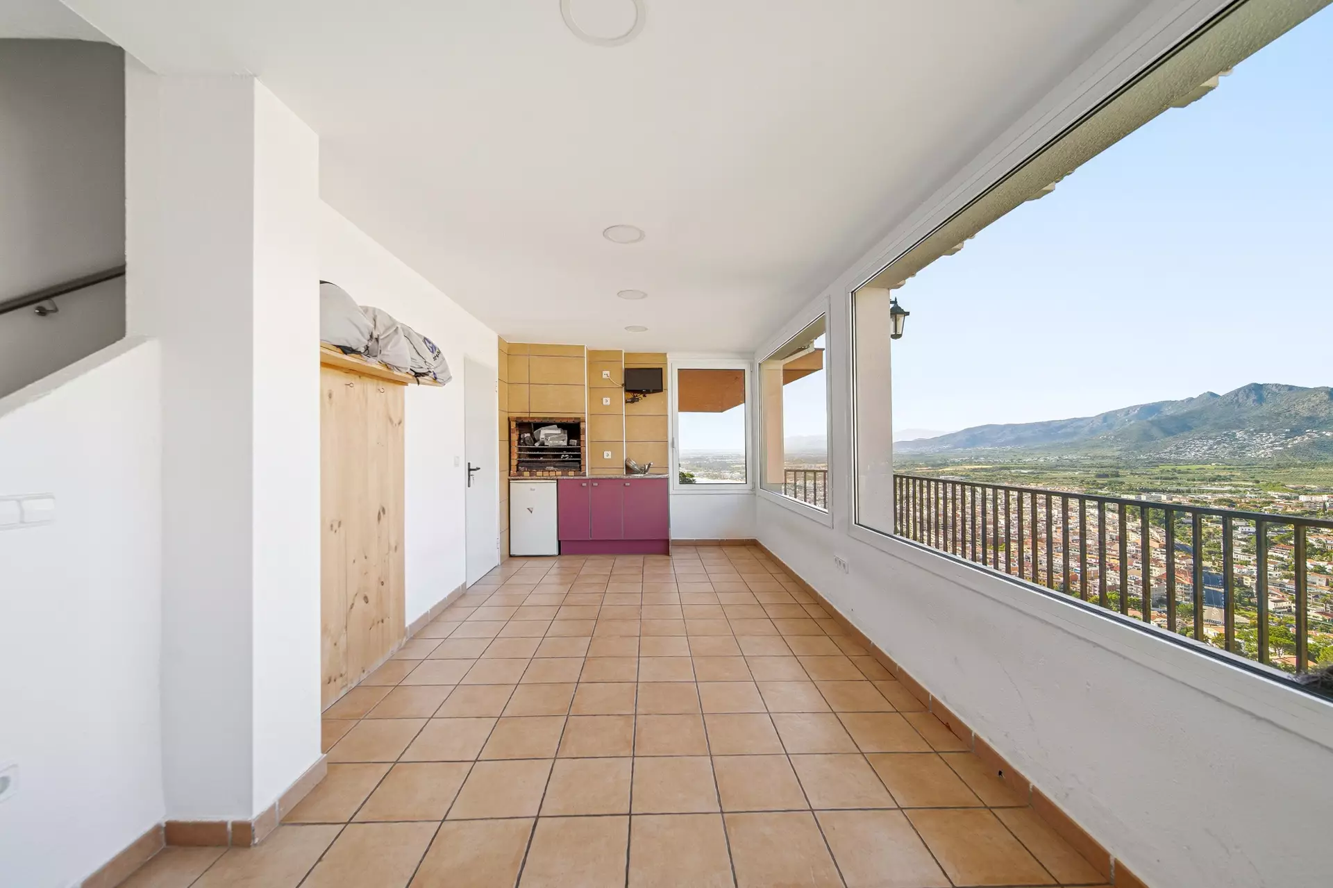 Casa a Puig Rom amb vistes panoràmiques a tota la badia de Roses