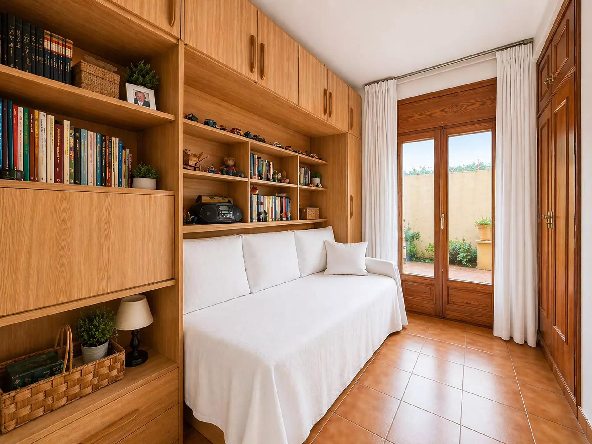 Opportunité rare à Roses : immeuble complet avec revenus multiples au cœur de la Costa Brava