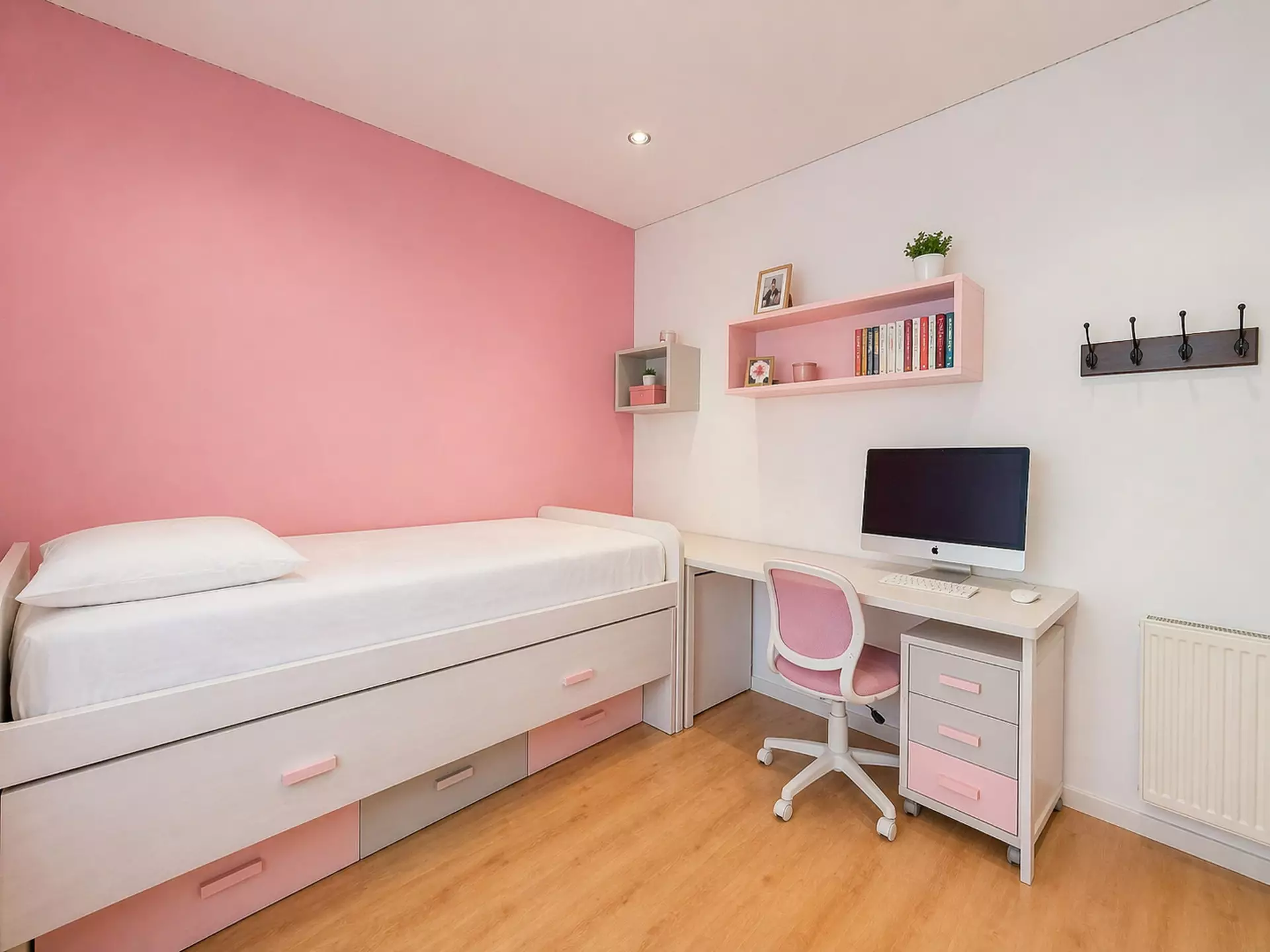 Opportunité rare à Roses : immeuble complet avec revenus multiples au cœur de la Costa Brava