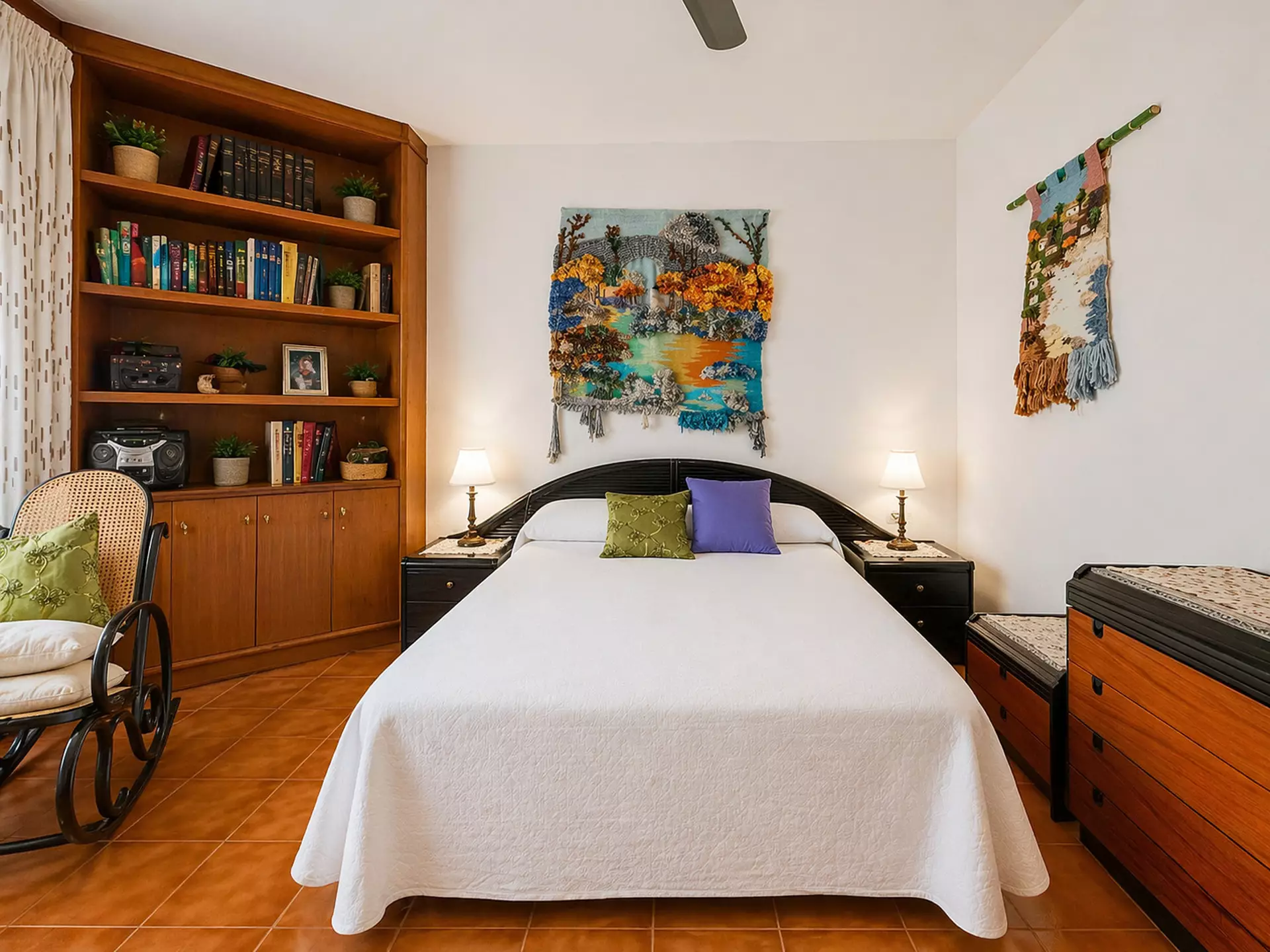 Opportunité rare à Roses : immeuble complet avec revenus multiples au cœur de la Costa Brava