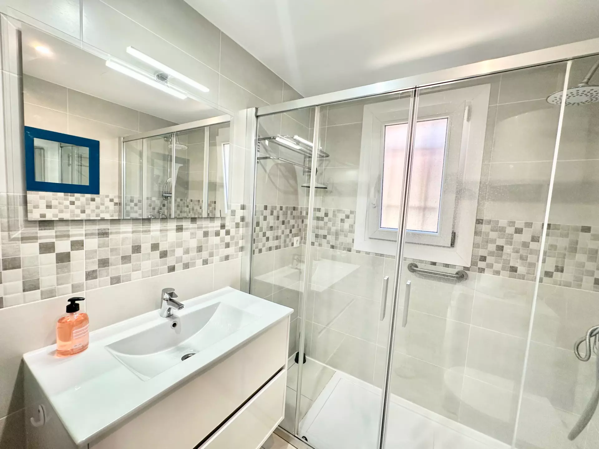 Apartment 150m from the Beach, with Tourist License and Parking in Almadrava, Roses
