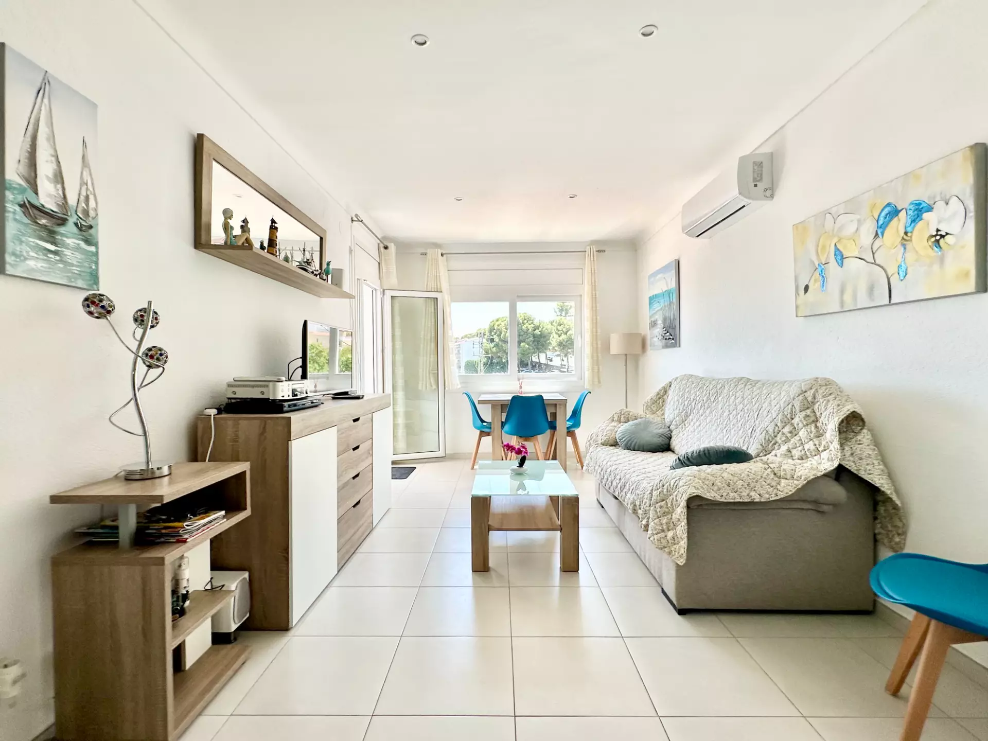 Apartment 150m from the Beach, with Tourist License and Parking in Almadrava, Roses