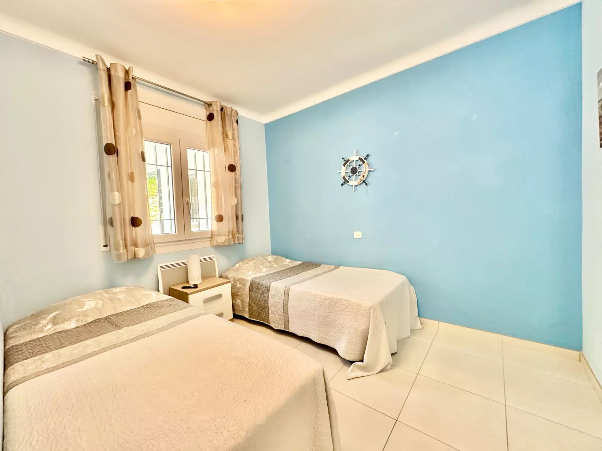Apartment 150m from the Beach, with Tourist License and Parking in Almadrava, Roses