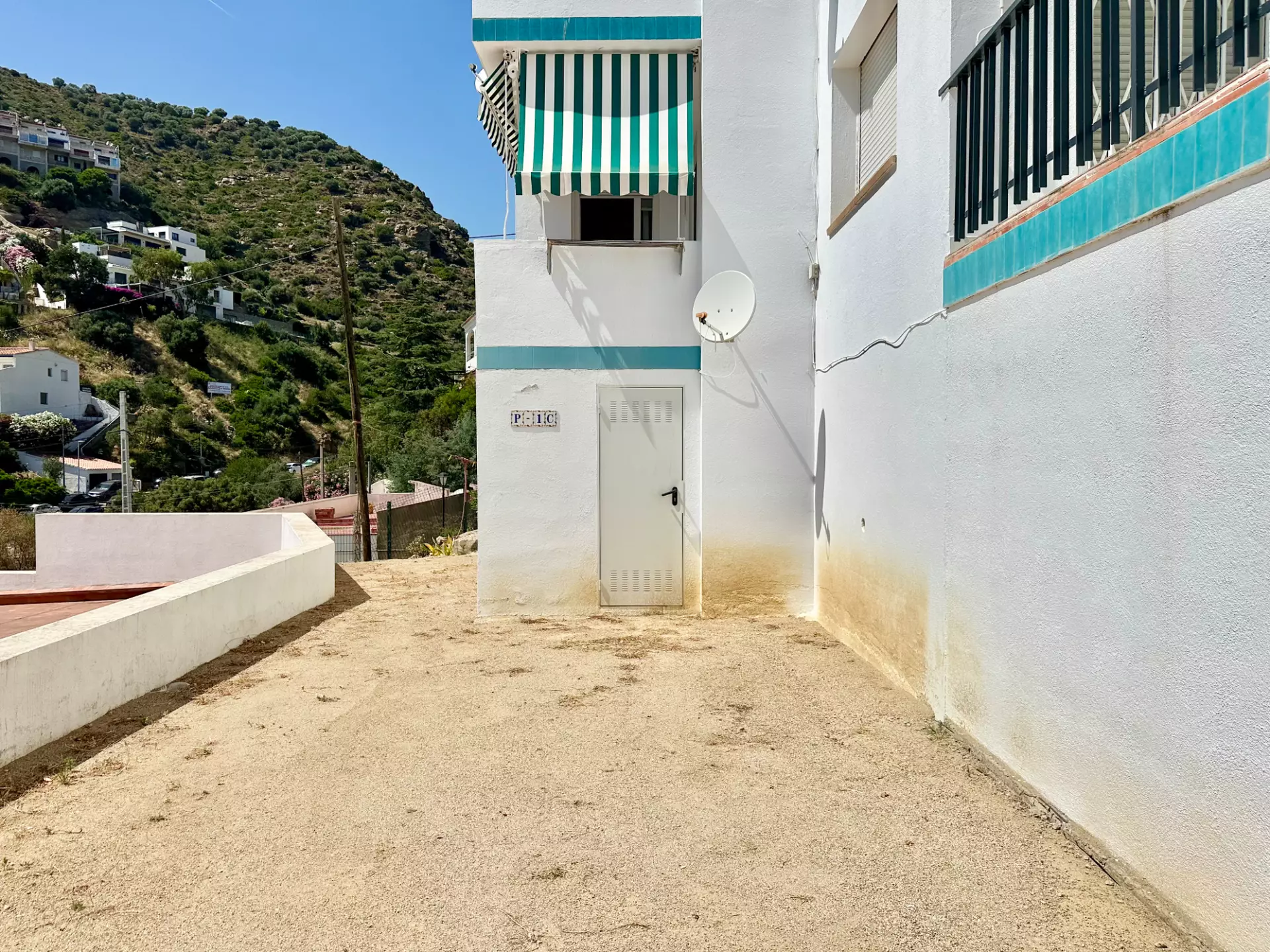 Apartment 150m from the Beach, with Tourist License and Parking in Almadrava, Roses