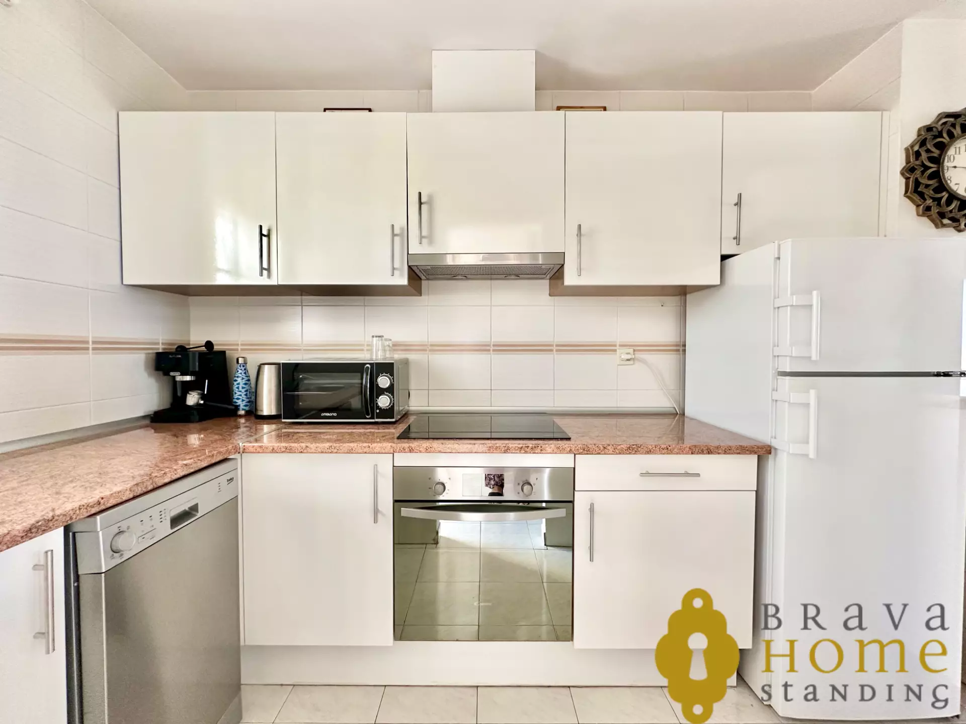 House with swimming pool and tourist license for sale in Roses – ideal investment on the Costa Brava