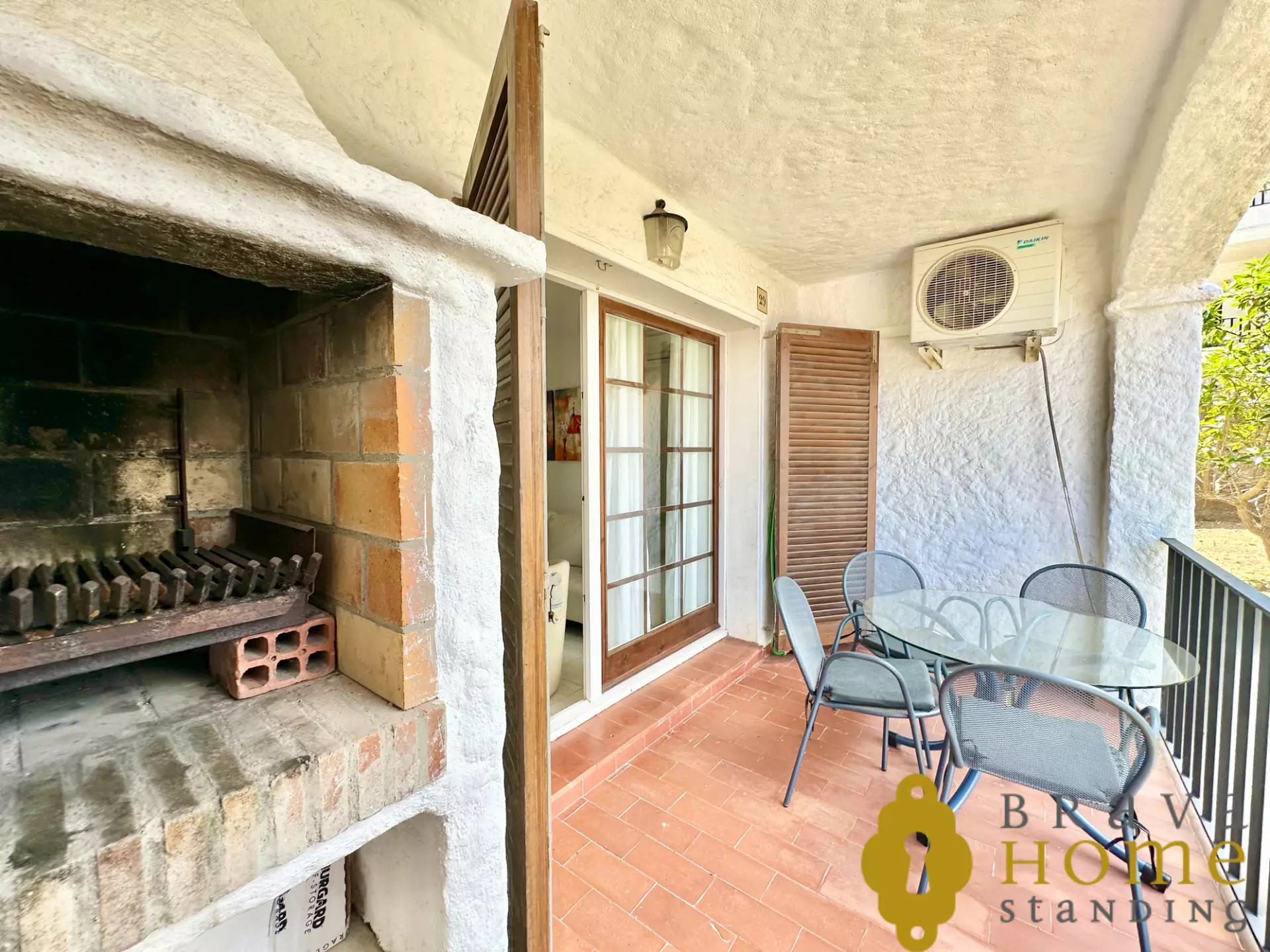 House with swimming pool and tourist license for sale in Roses – ideal investment on the Costa Brava