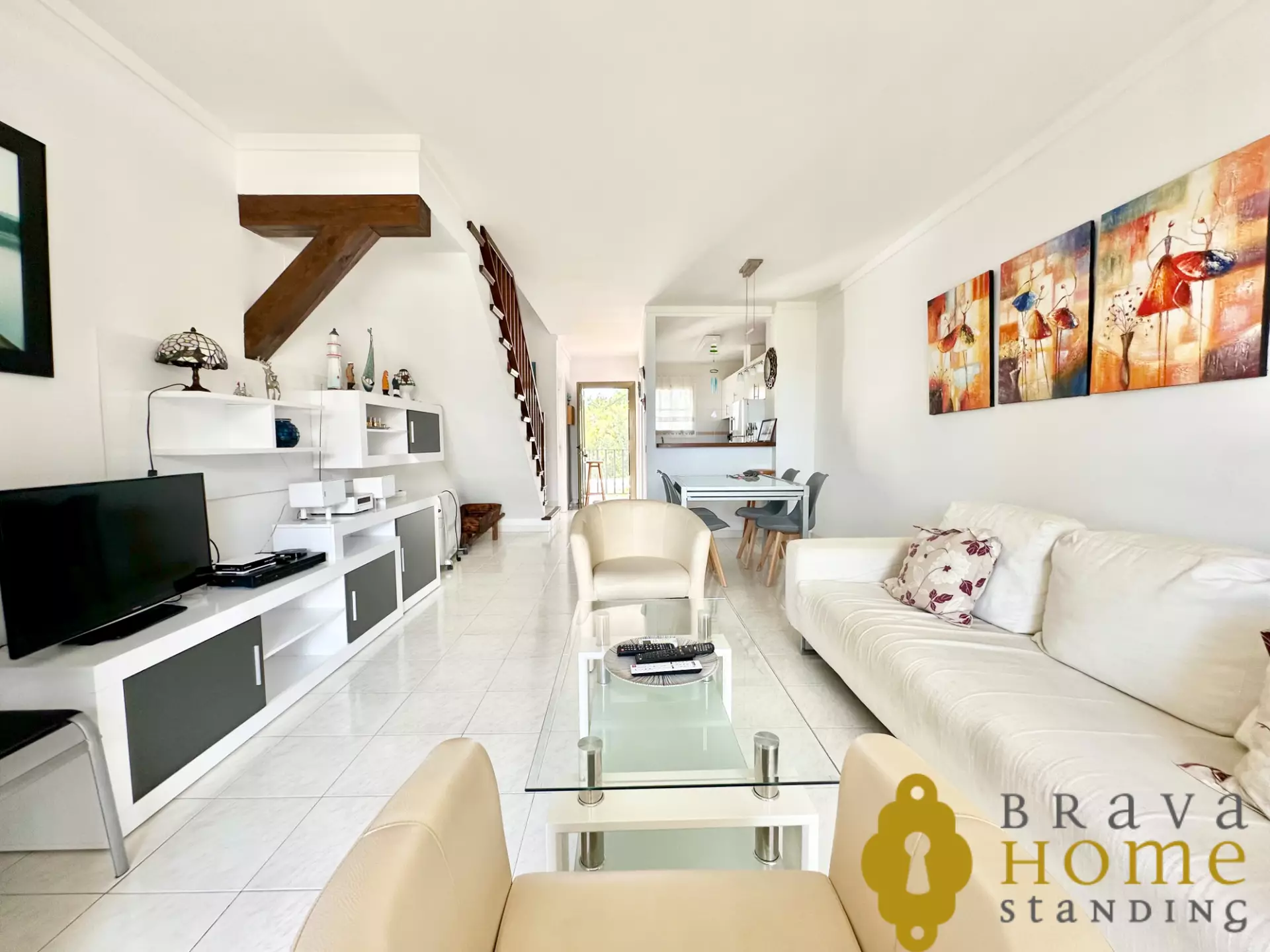 House with swimming pool and tourist license for sale in Roses – ideal investment on the Costa Brava