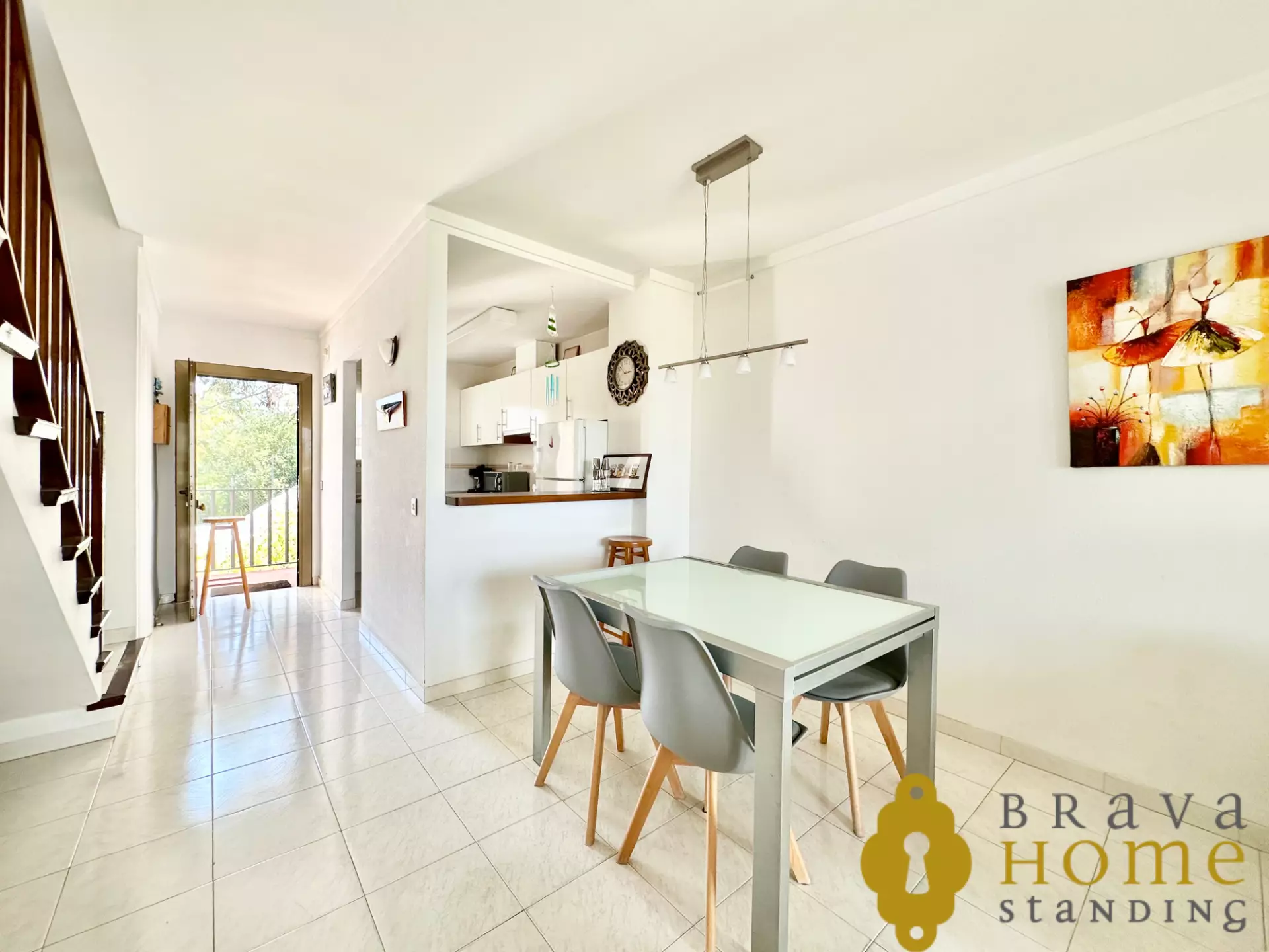 House with swimming pool and tourist license for sale in Roses – ideal investment on the Costa Brava