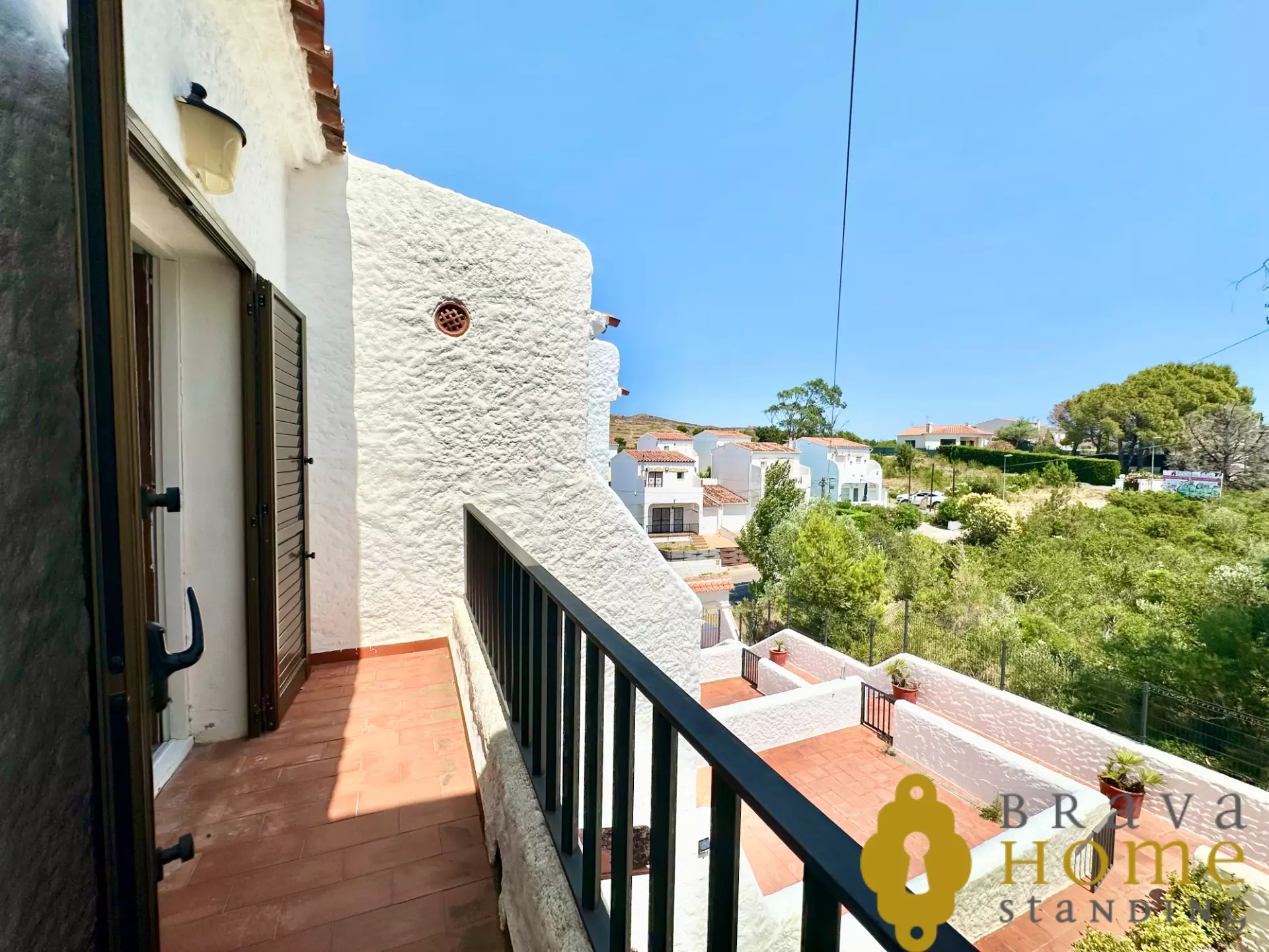 House with swimming pool and tourist license for sale in Roses – ideal investment on the Costa Brava