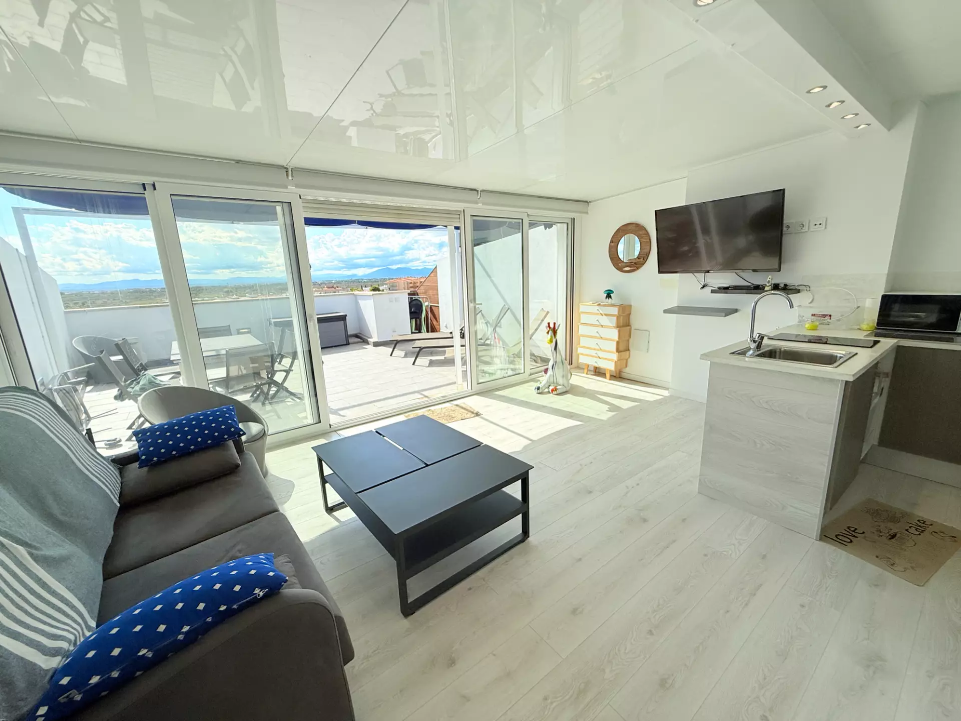 Extraordinaire penthouse-duplex avec piscine et parking à Roses
