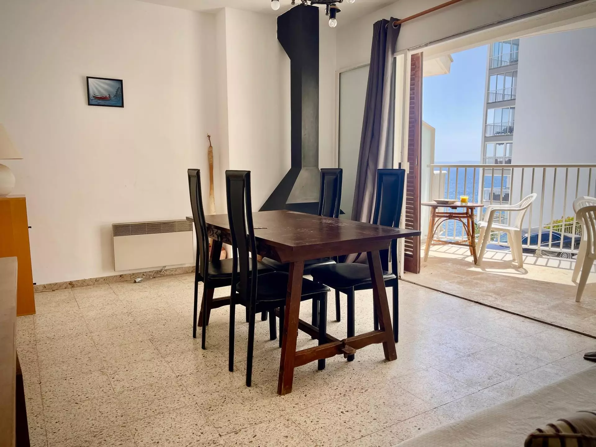 Apartament en venda en primera línia de mar a El Faro, Roses