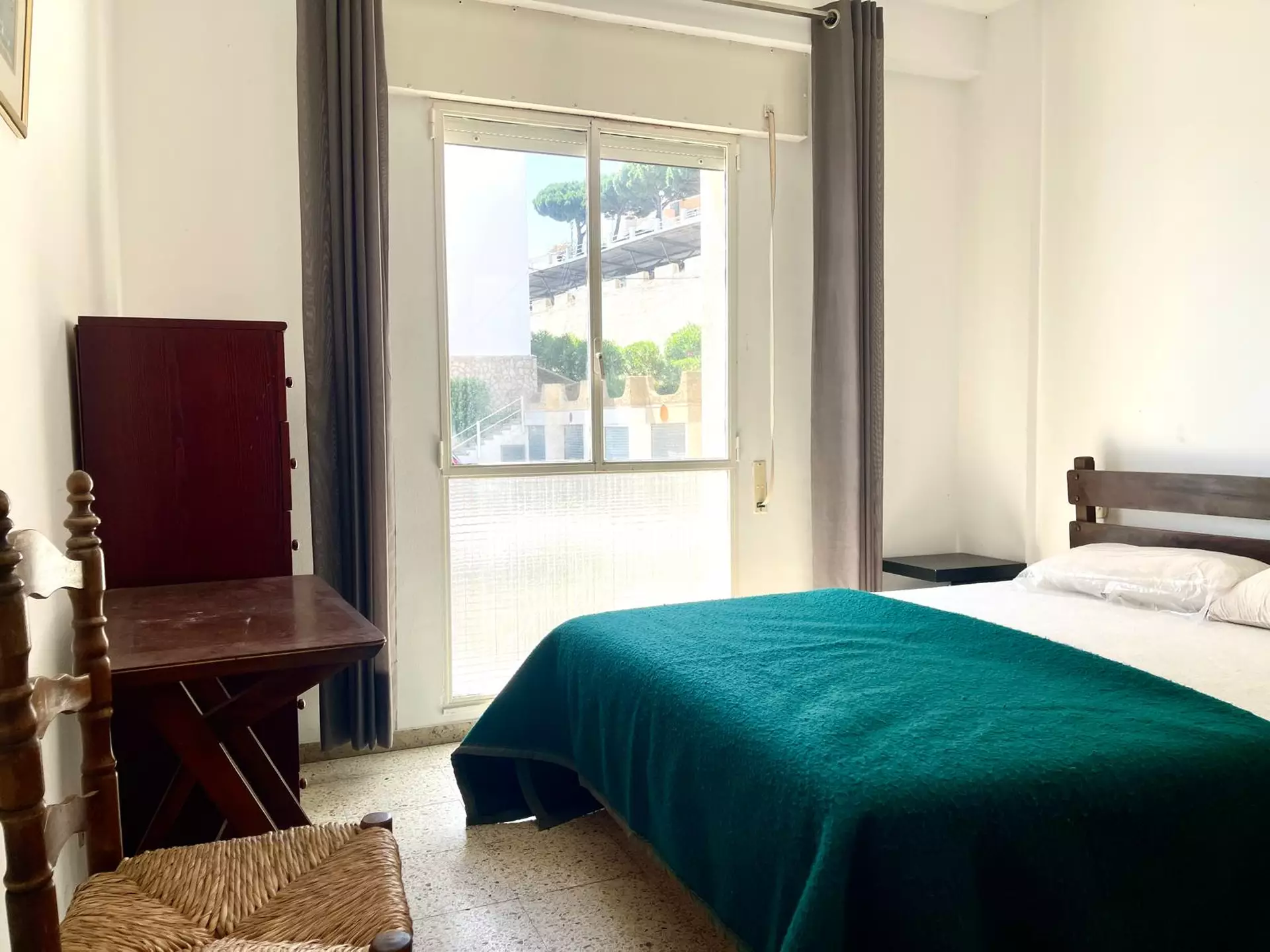 Apartament en venda en primera línia de mar a El Faro, Roses