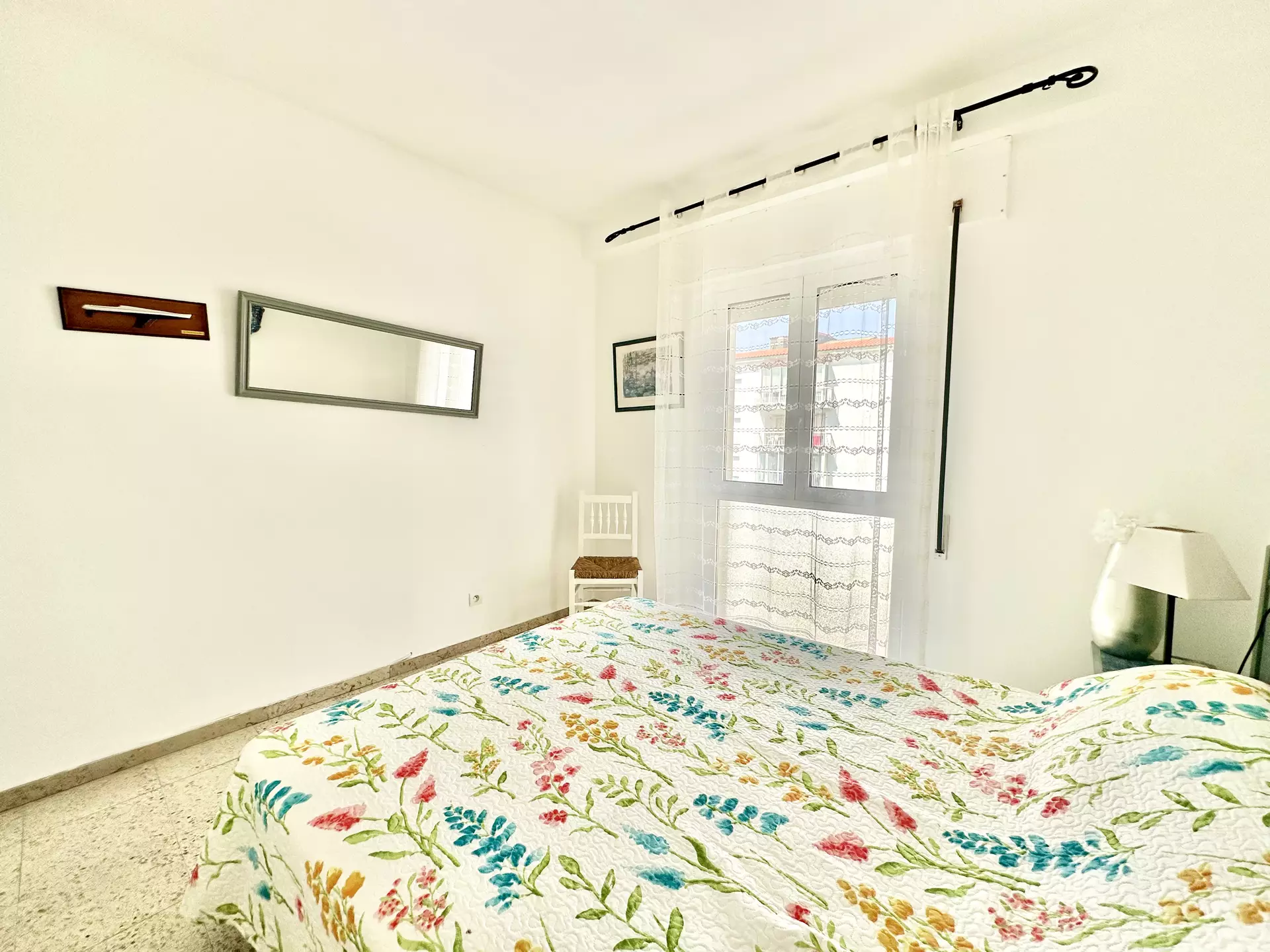 Acollidor apartament en primera línia de mar a Roses - El Far