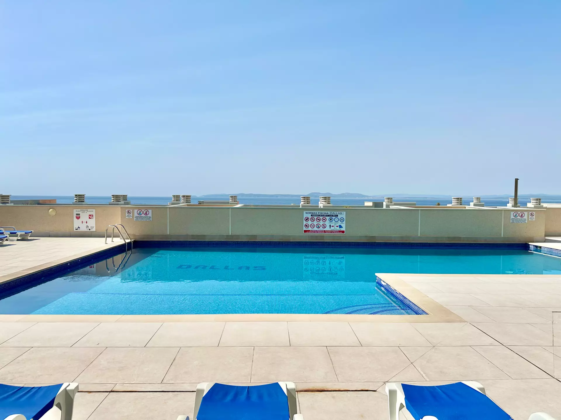 Appartement avec vue mer, piscine et parking privé en vente à Roses