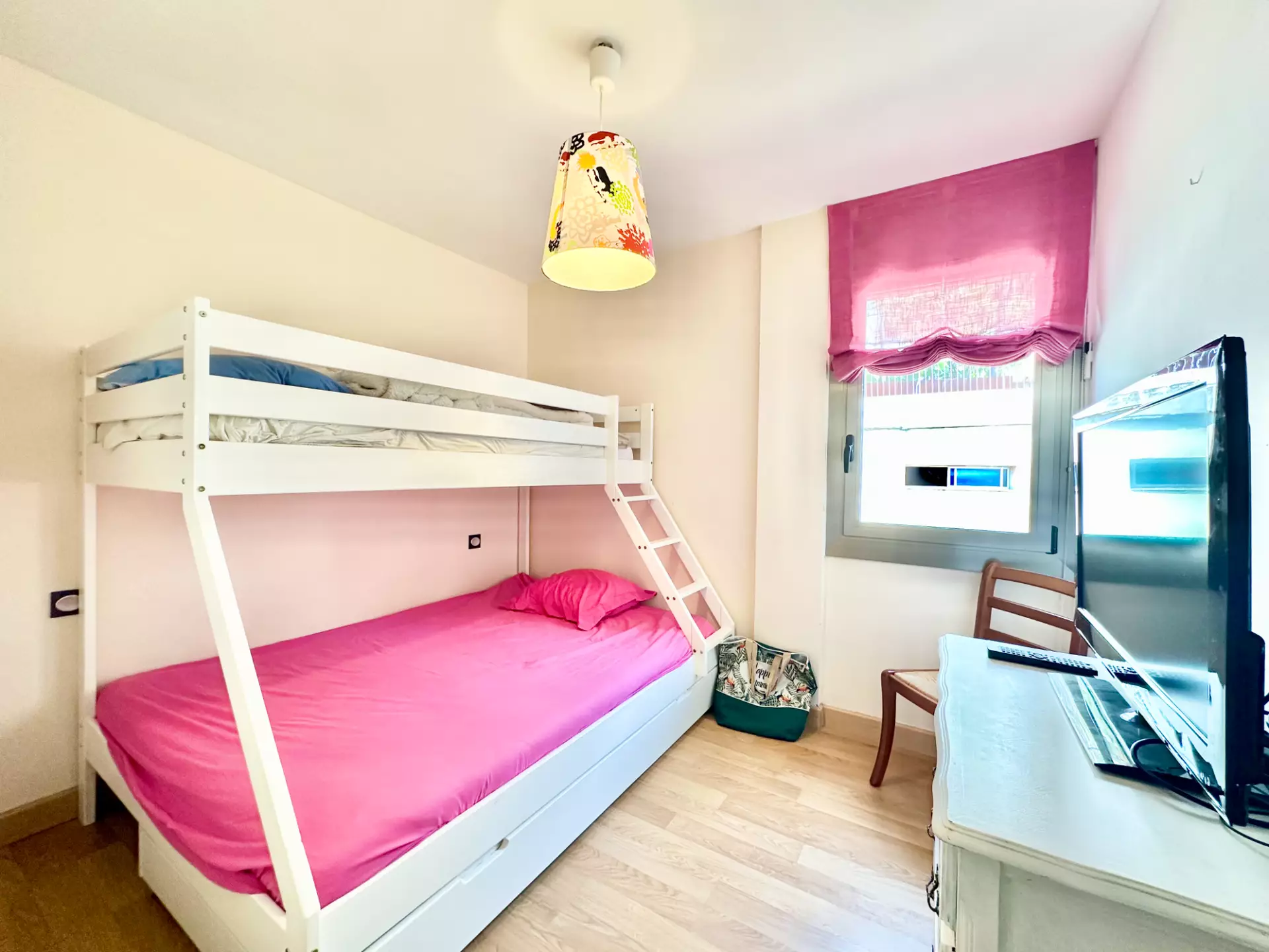 Appartement avec vue mer, piscine et parking privé en vente à Roses