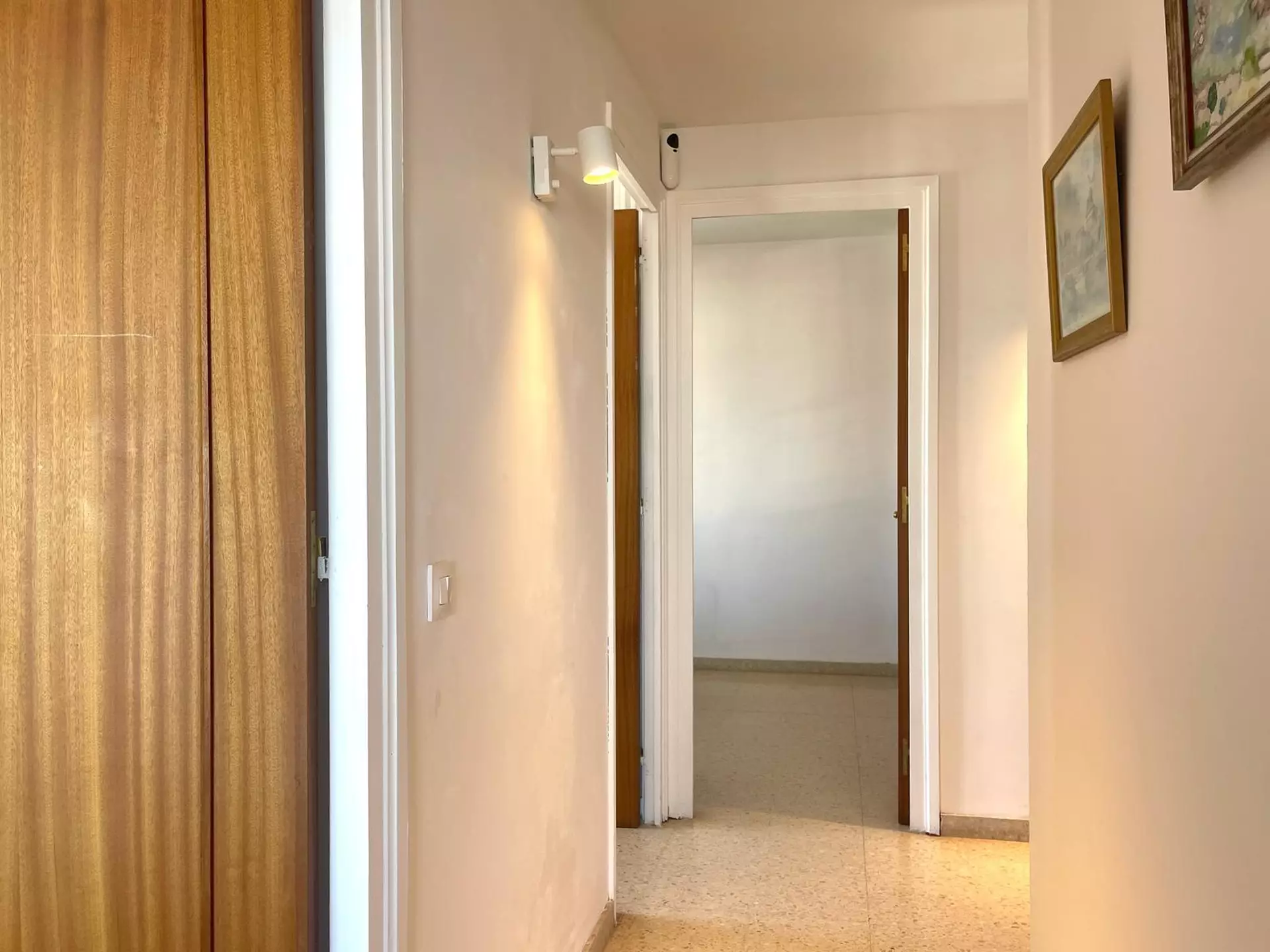 Central apartment with tourist license, sea views and garage in Roses