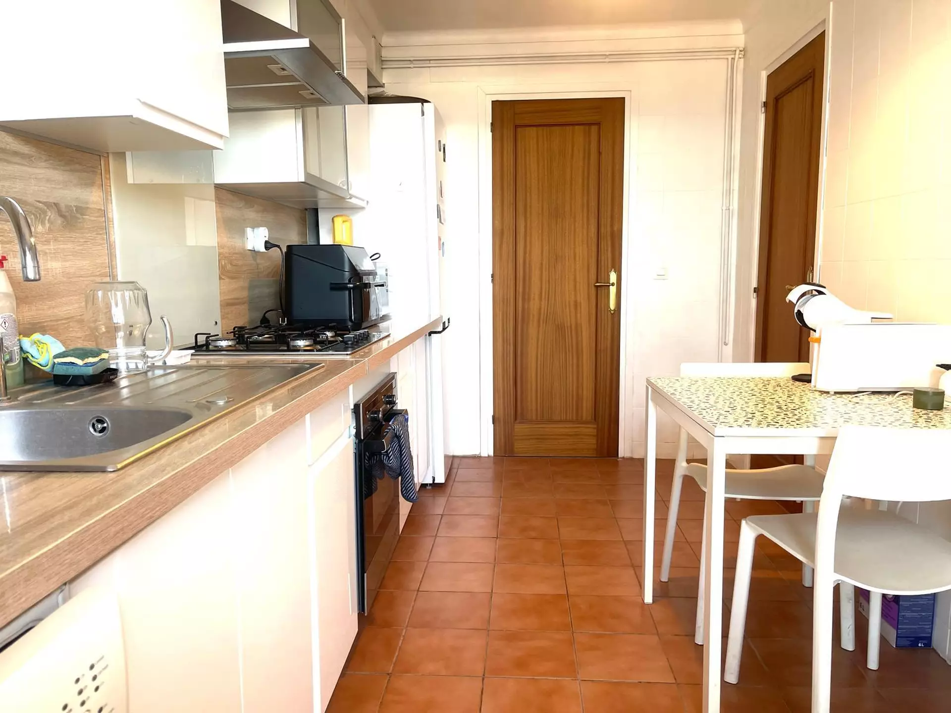 Central apartment with tourist license, sea views and garage in Roses