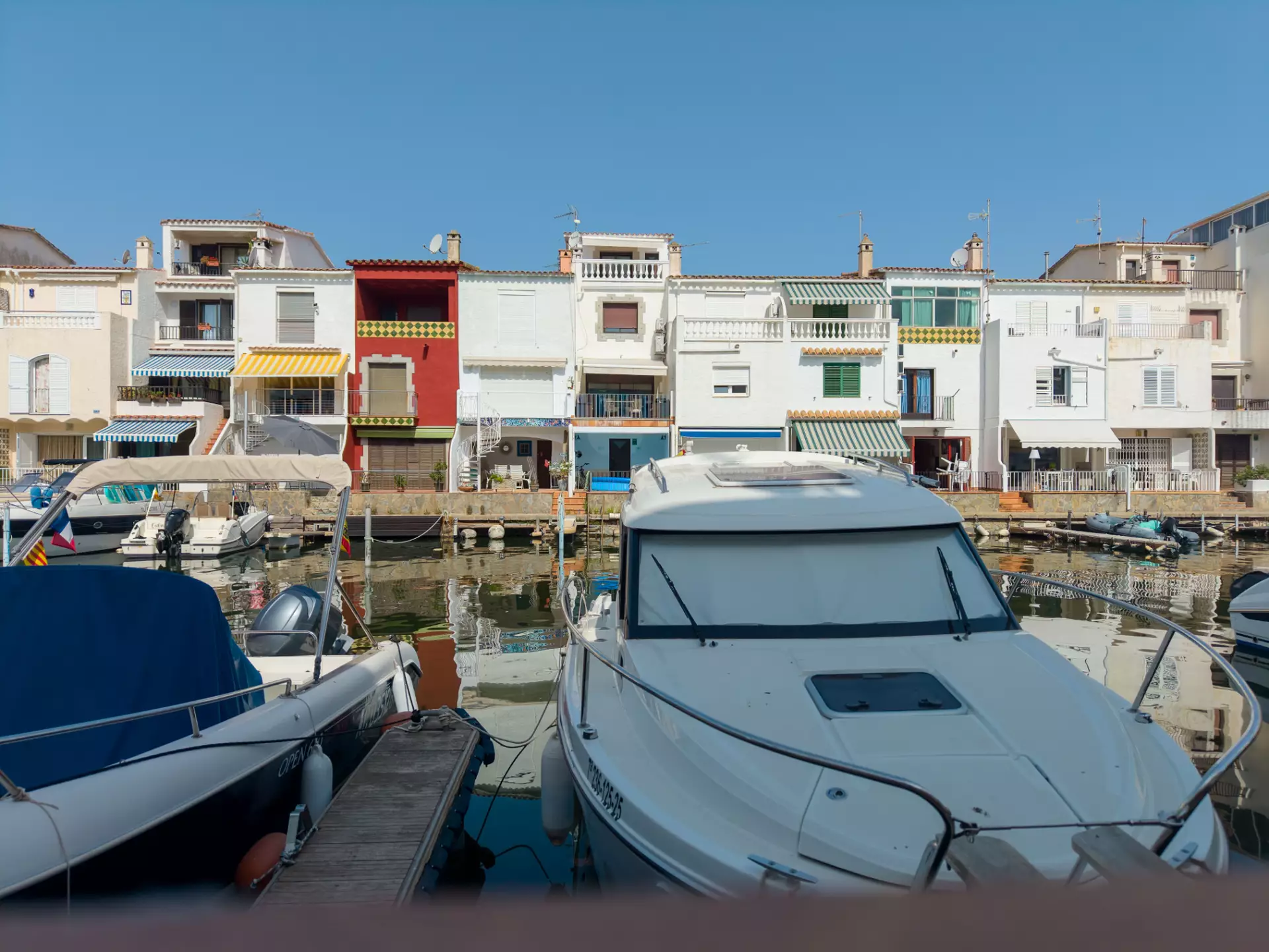 Fischerhaus mit privatem Bootsanleger in Empuriabrava