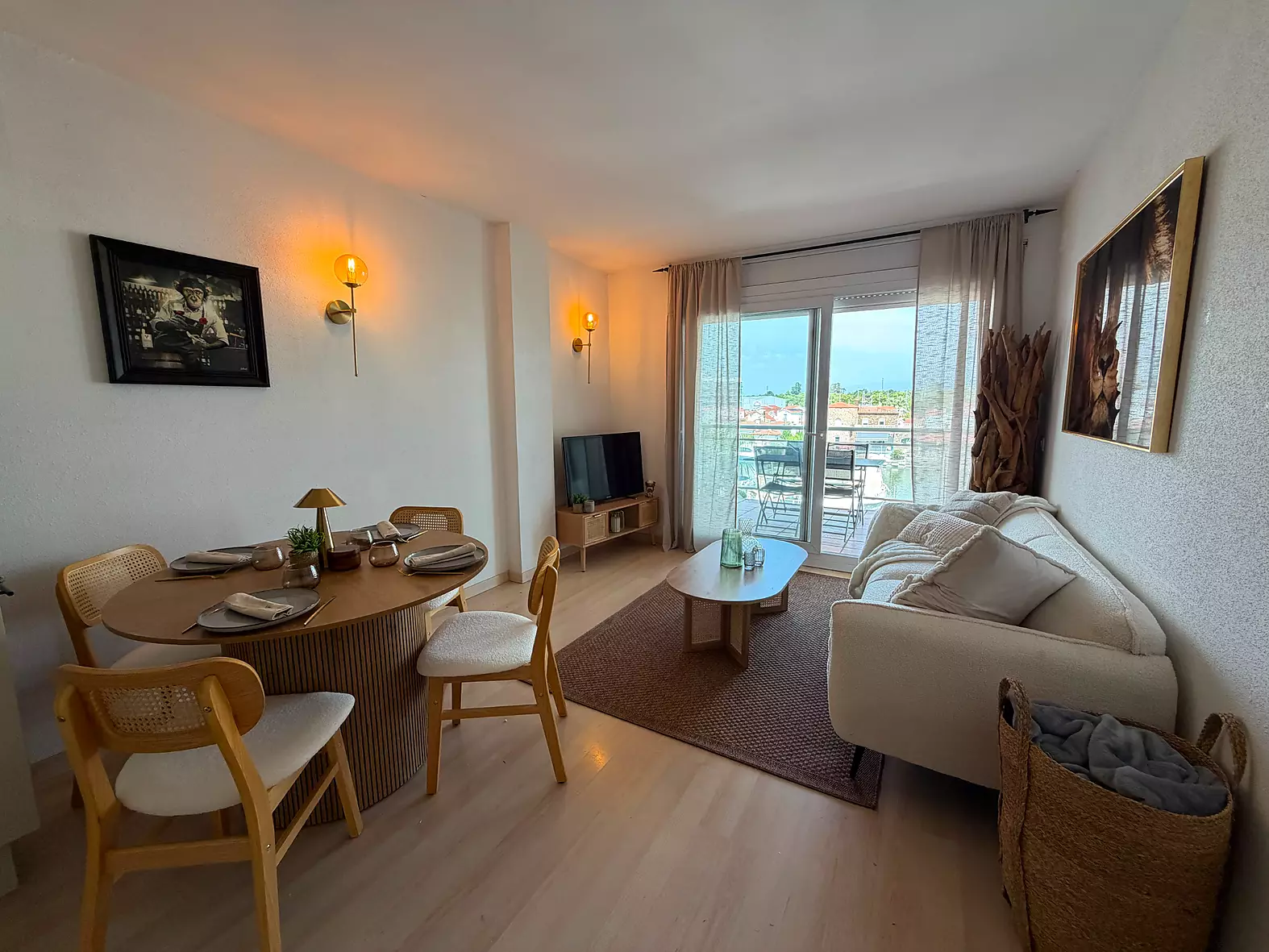 Wohnung mit Terrasse und Blick auf die Marina in Roses-Santa Margarita