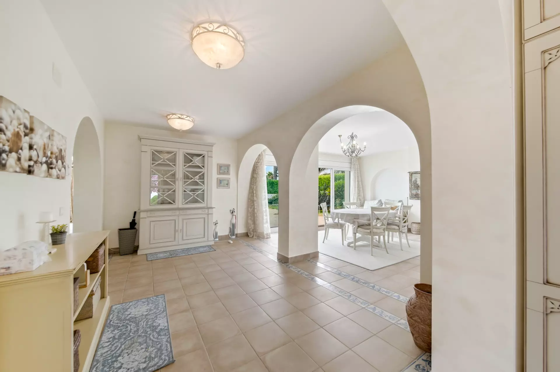 Casa amb dos amarratges i gran garatge a Empuriabrava