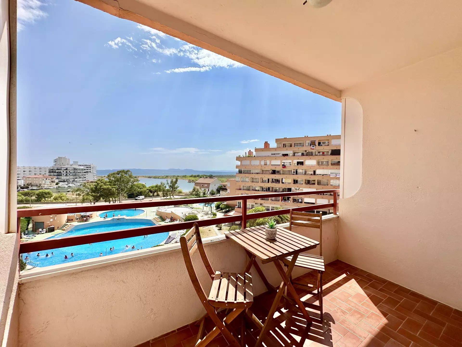 Estudi amb vista al mar i amb piscina en venda a Roses – Santa Margarida