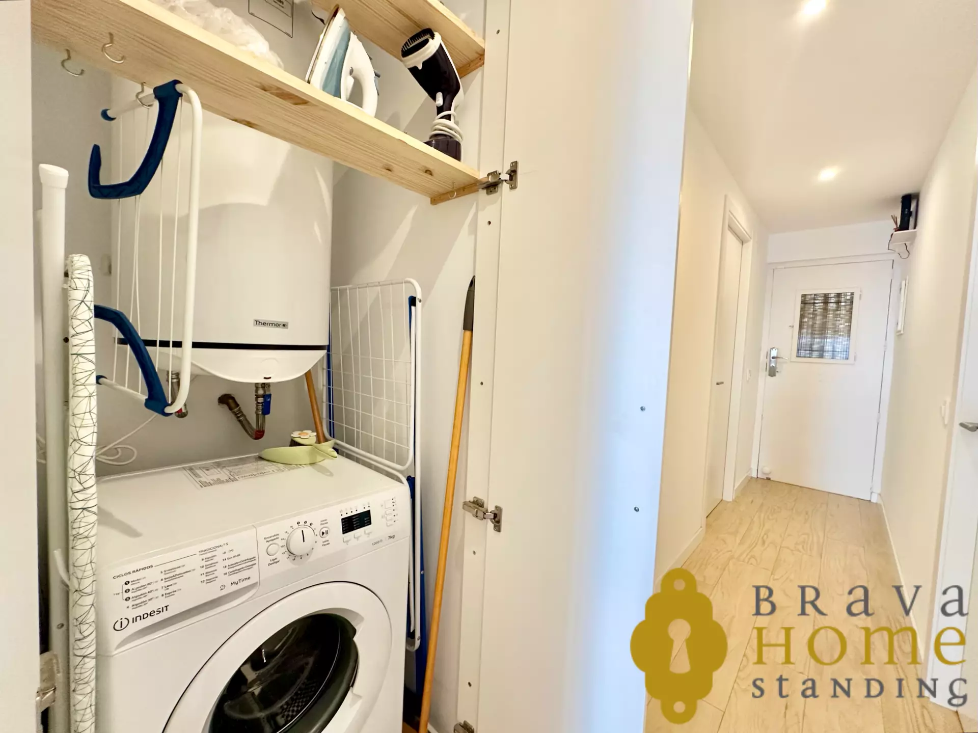 Magnificent fully renovated apartment with sea view in Canyelles