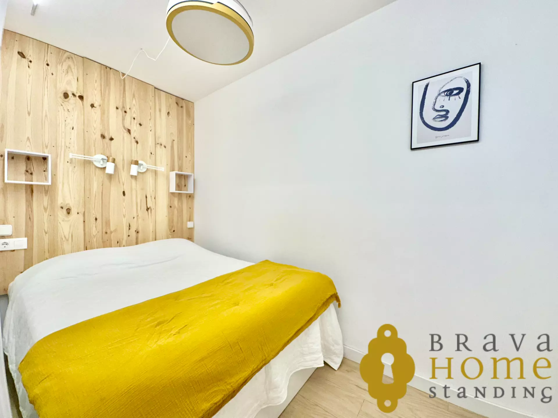 Magnificent fully renovated apartment with sea view in Canyelles