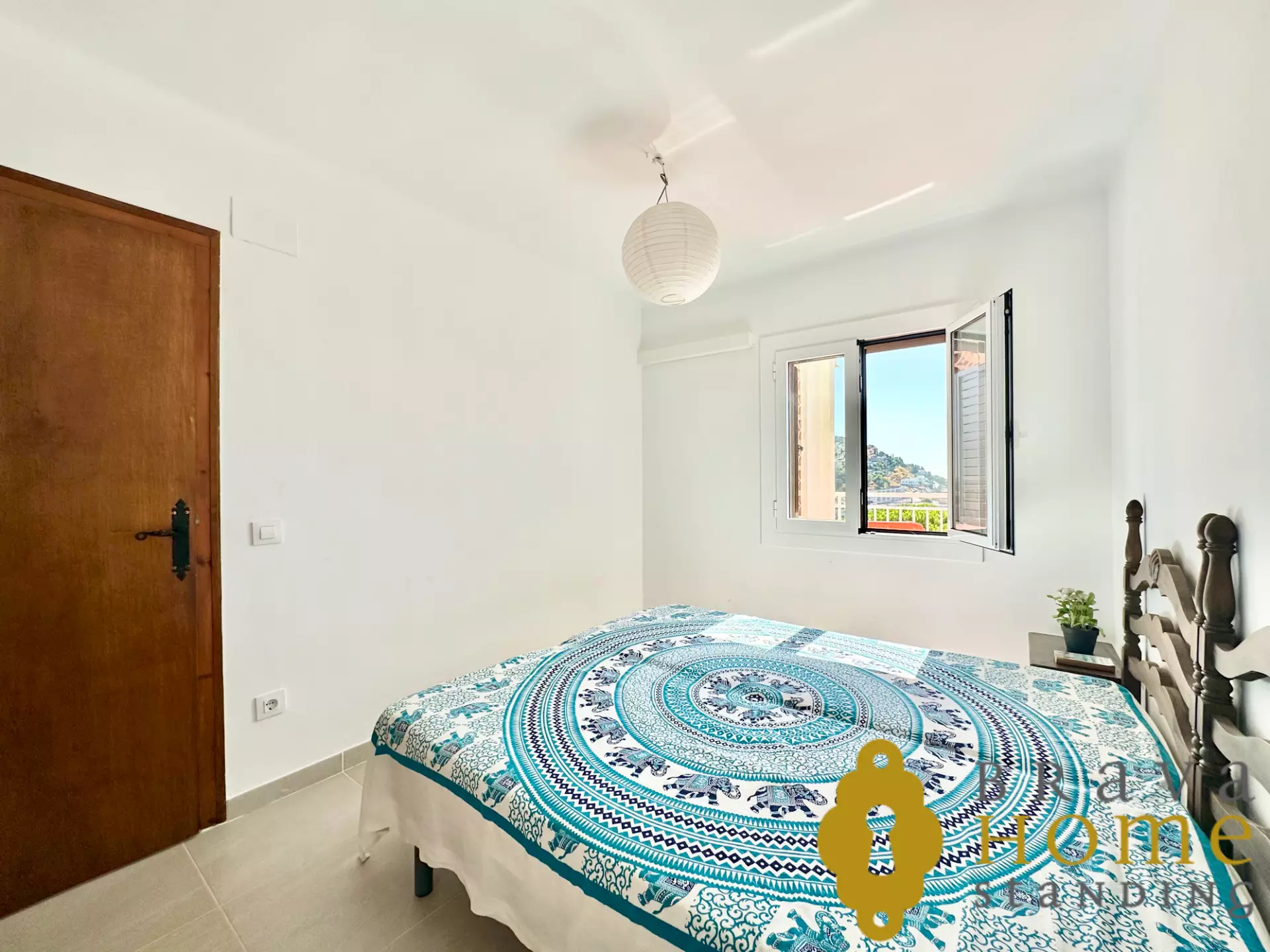 Apartament amb vistes al mar i terrassa en venda a Roses, Canyelles
