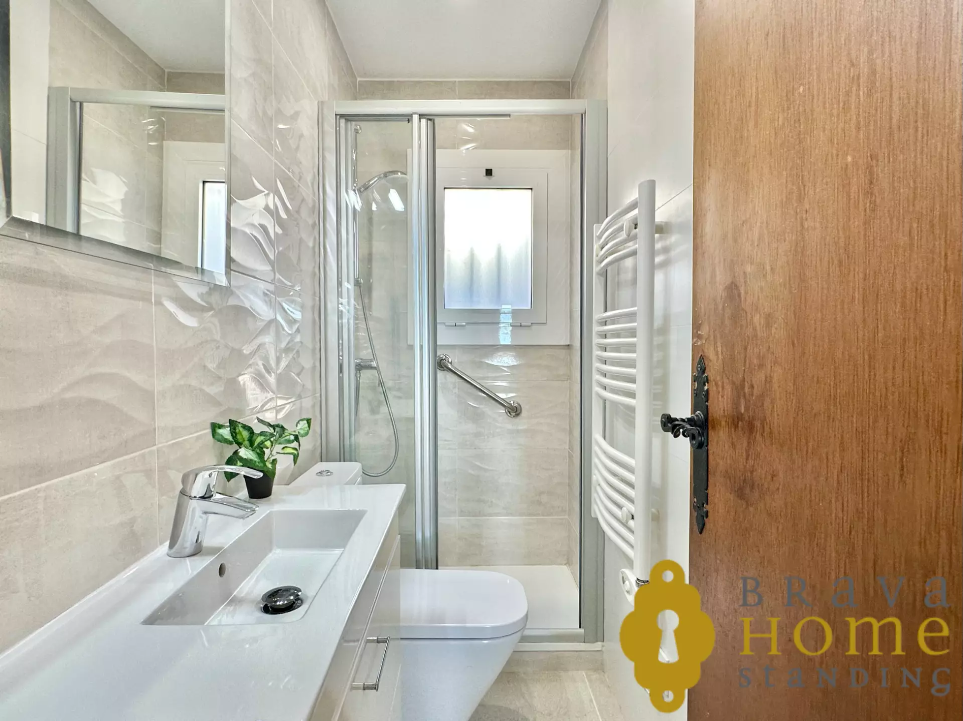 Apartament amb vistes al mar i terrassa en venda a Roses, Canyelles