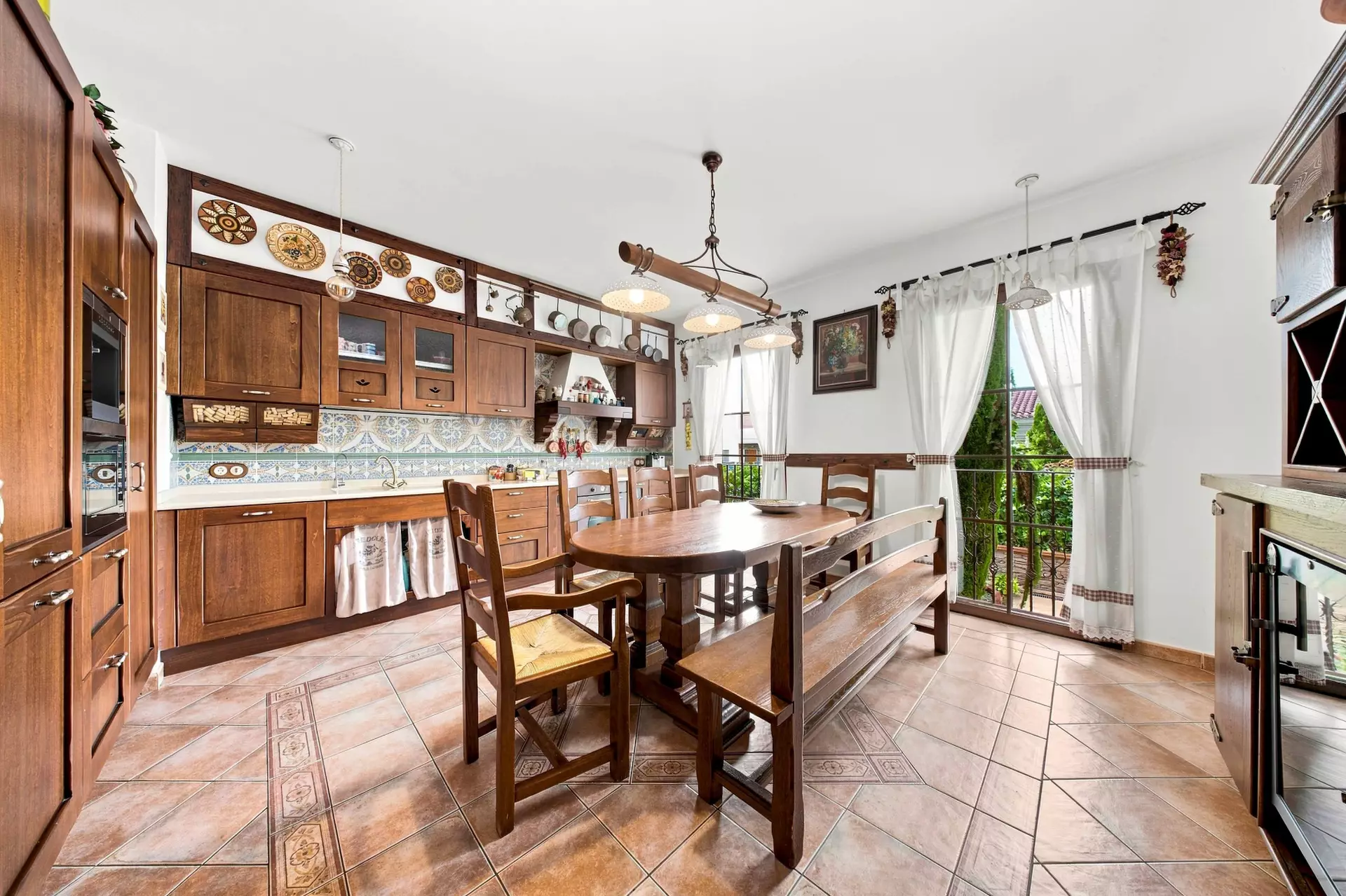 Luxury, Sea Views and High Returns: Exclusive Villa with 24 m Private Mooring