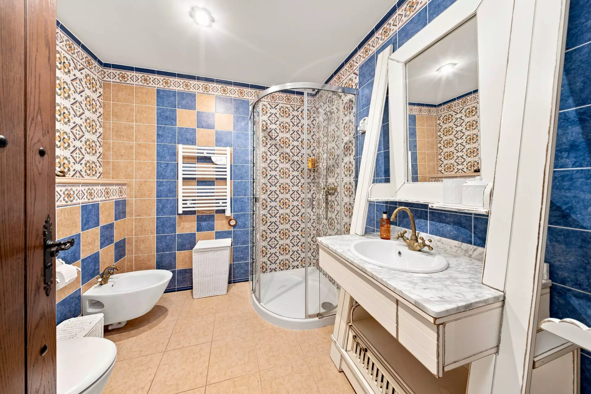 Luxury, Sea Views and High Returns: Exclusive Villa with 24 m Private Mooring