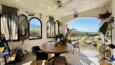 Casa reformada amb vistes panoràmiques a Palau-saverdera