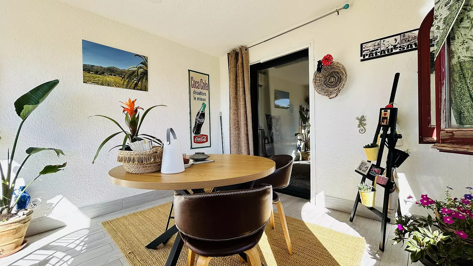Renovated house with panoramic views in Palau Saverdera