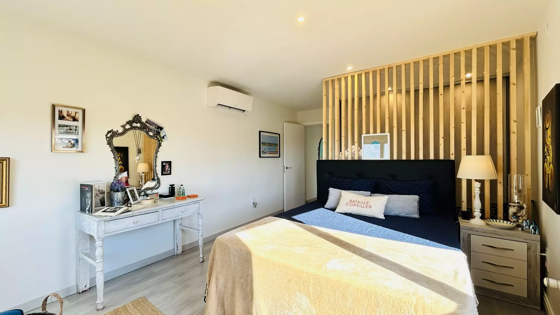 Renovated house with panoramic views in Palau Saverdera