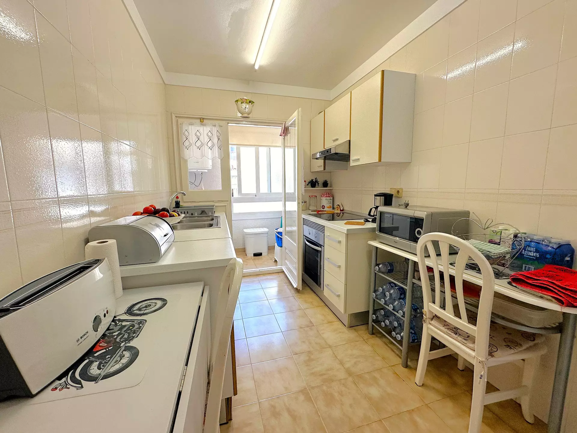 Wohnung im Zentrum von Roses mit Parkplatz, 150 m vom Strand entfernt