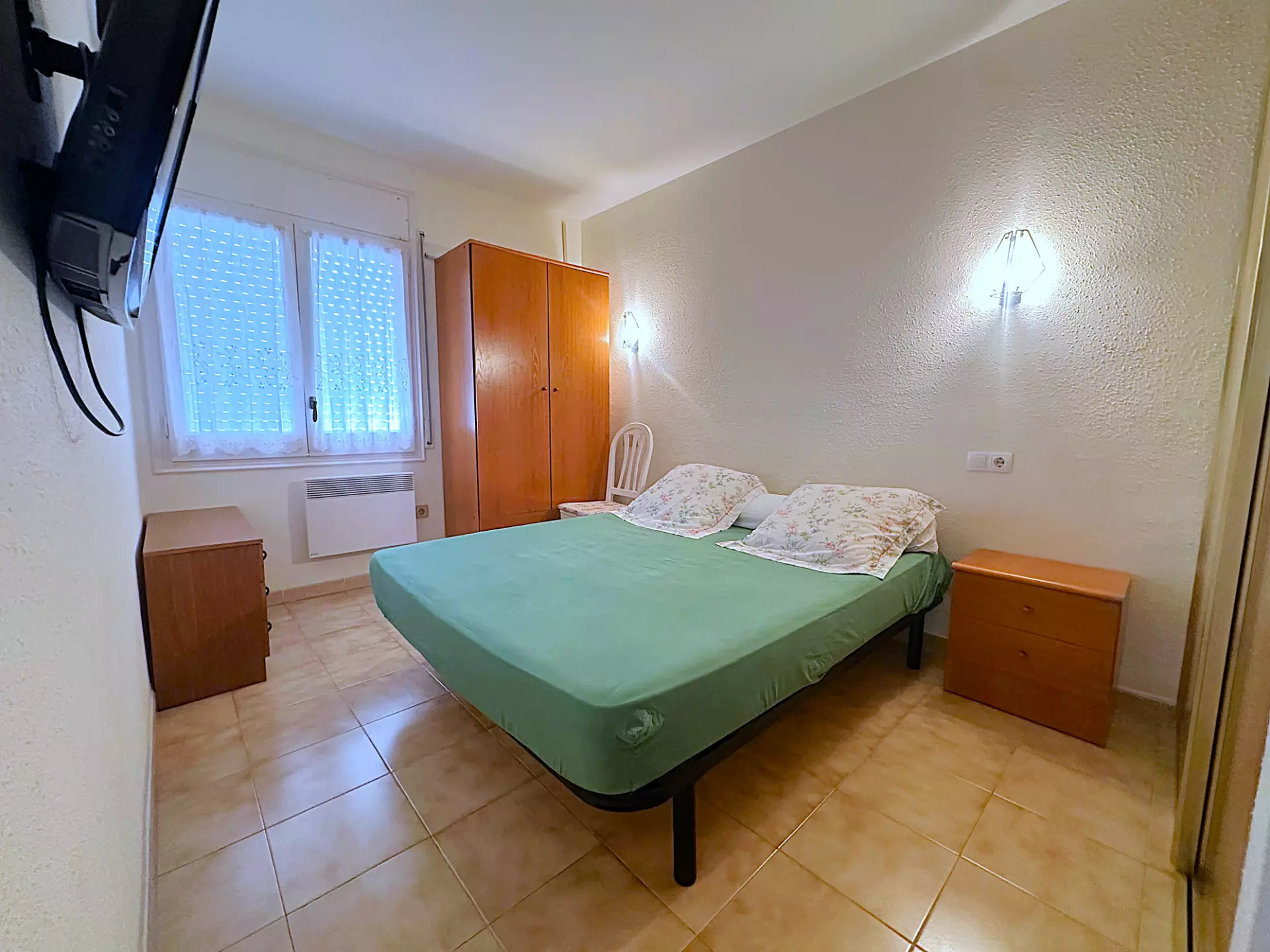 Wohnung im Zentrum von Roses mit Parkplatz, 150 m vom Strand entfernt
