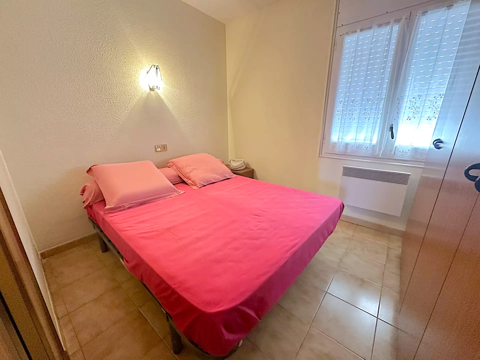 Wohnung im Zentrum von Roses mit Parkplatz, 150 m vom Strand entfernt