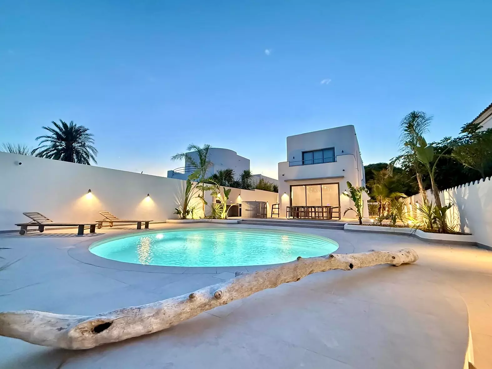Villa en venta en Empuriabrava con amarre | Brava Home Standing