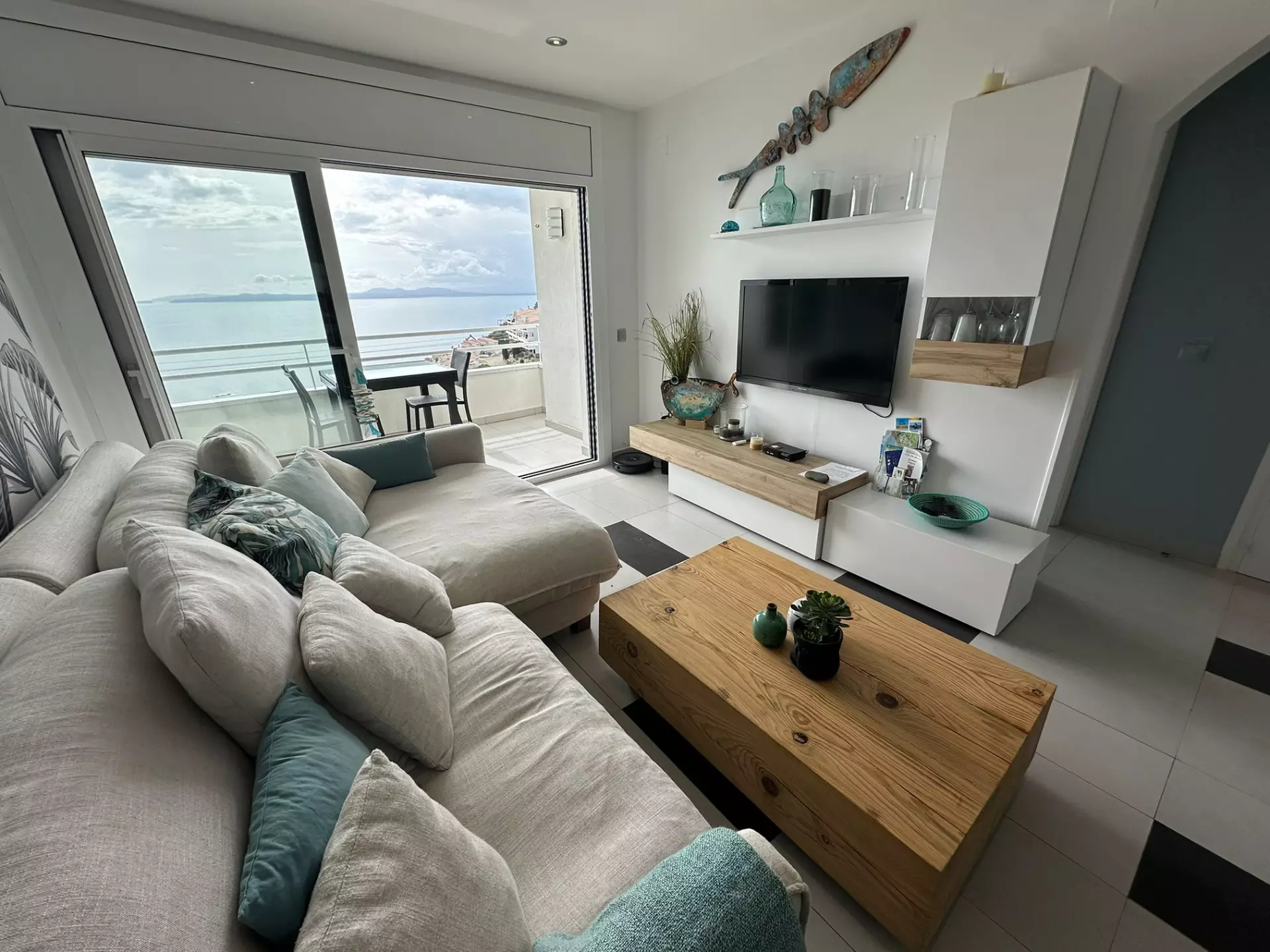 Appartement avec vue sur la mer et LICENCE TOURISTIQUE à Puig Rom
